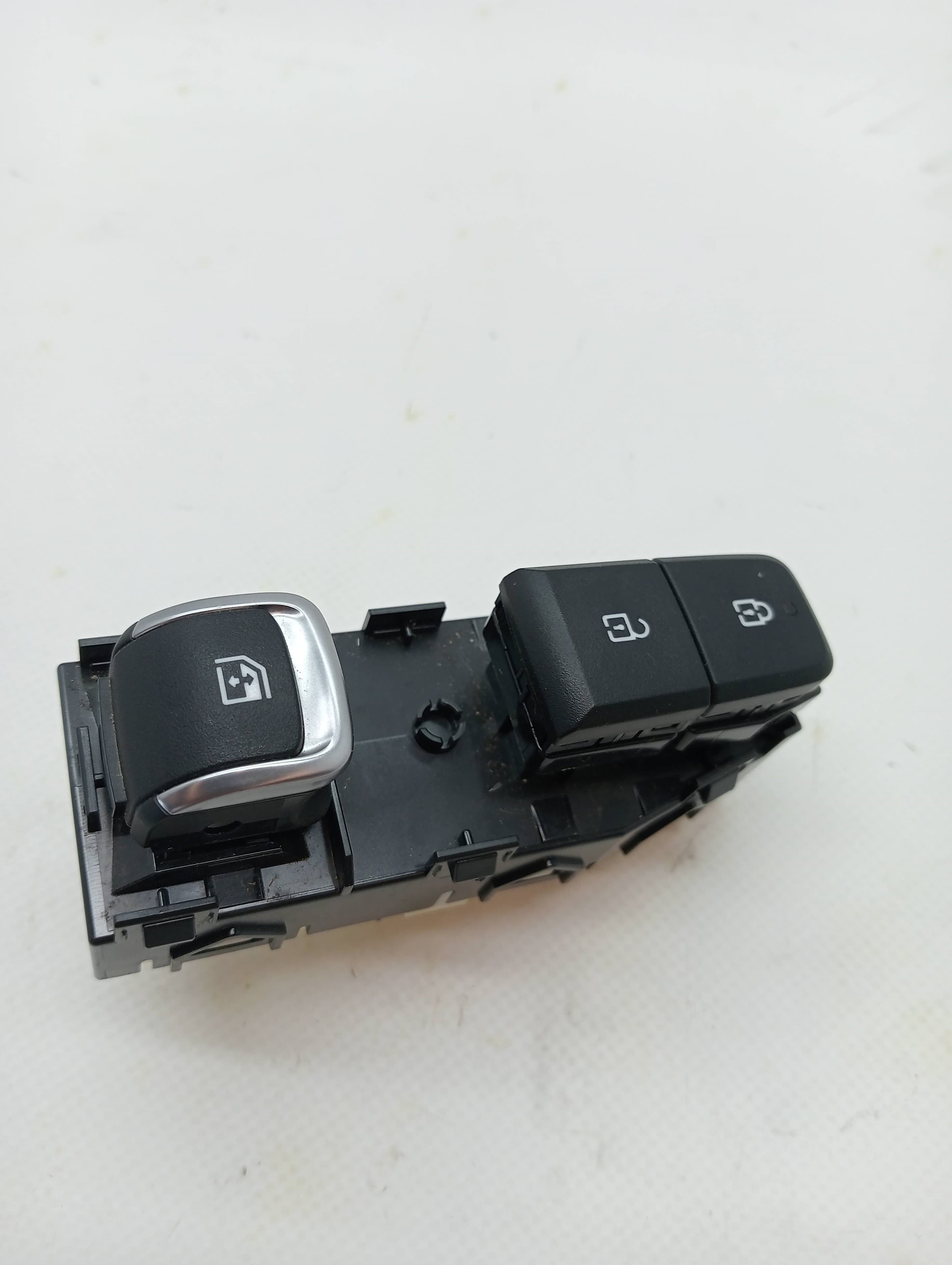 Mando elevalunas delantero derecho KIA SORENTO ()