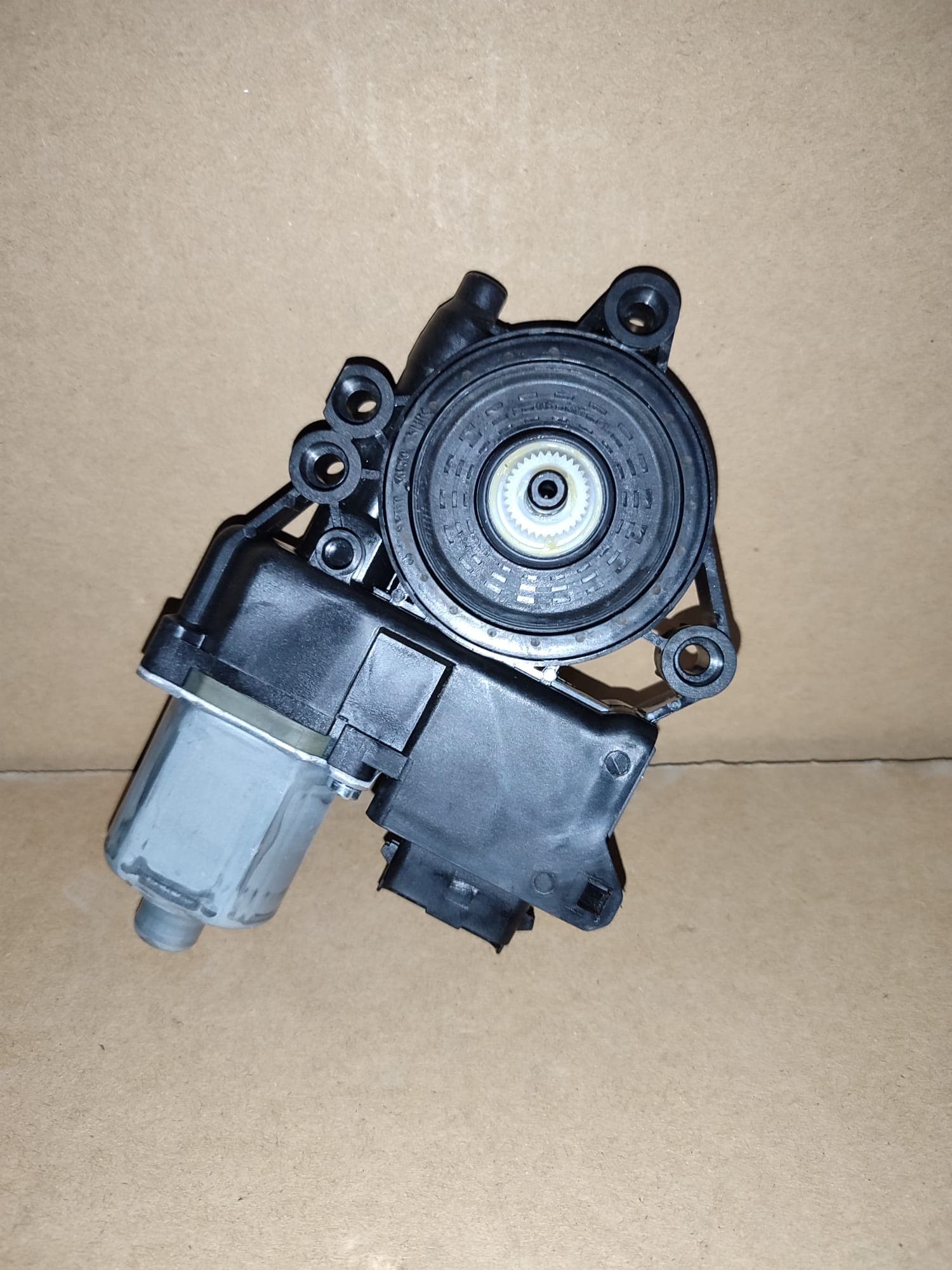 Motor elevalunas delantero derecho KIA SORENTO () 2