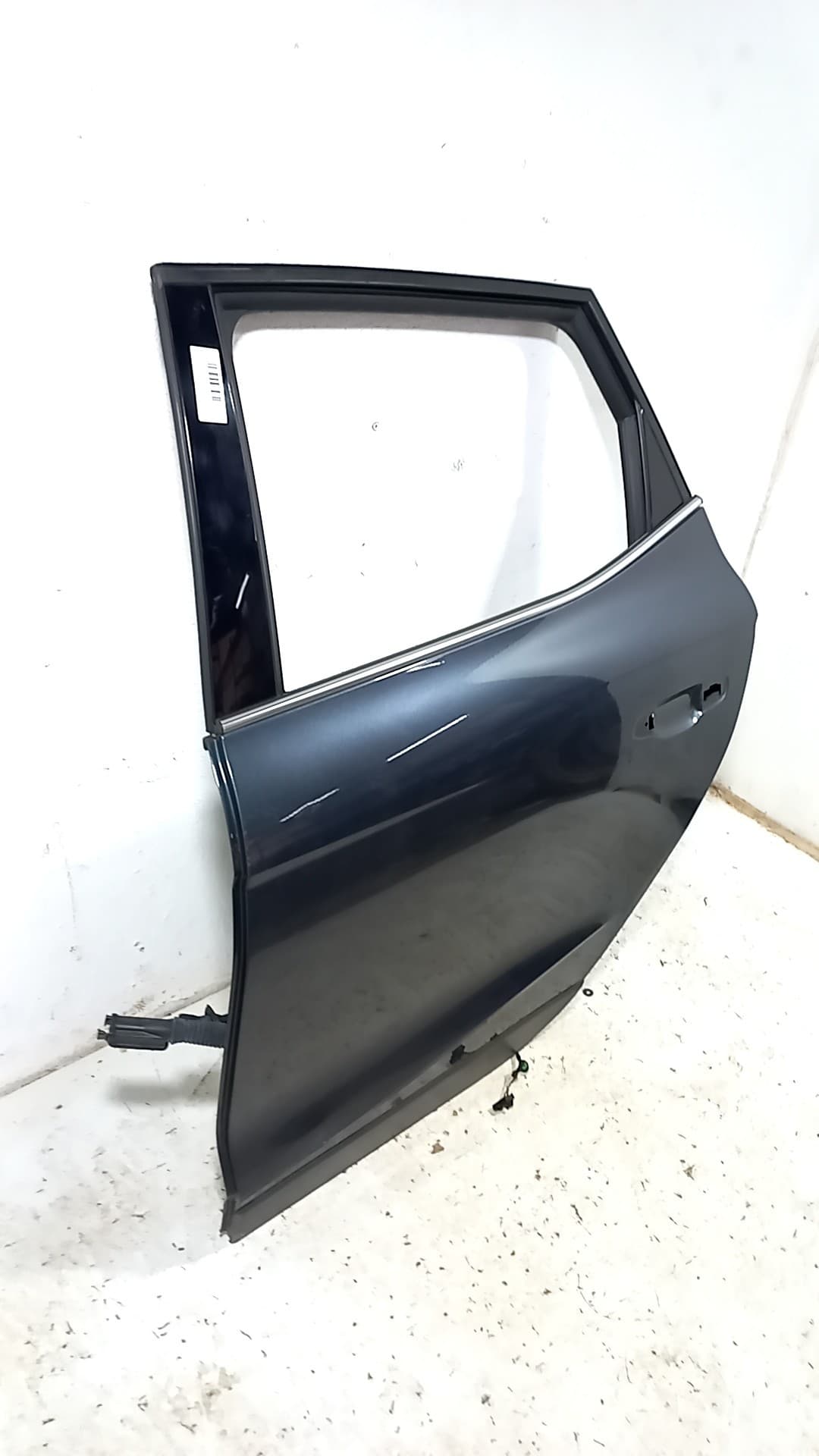 Puerta trasera izquierda SEAT ARONA 4