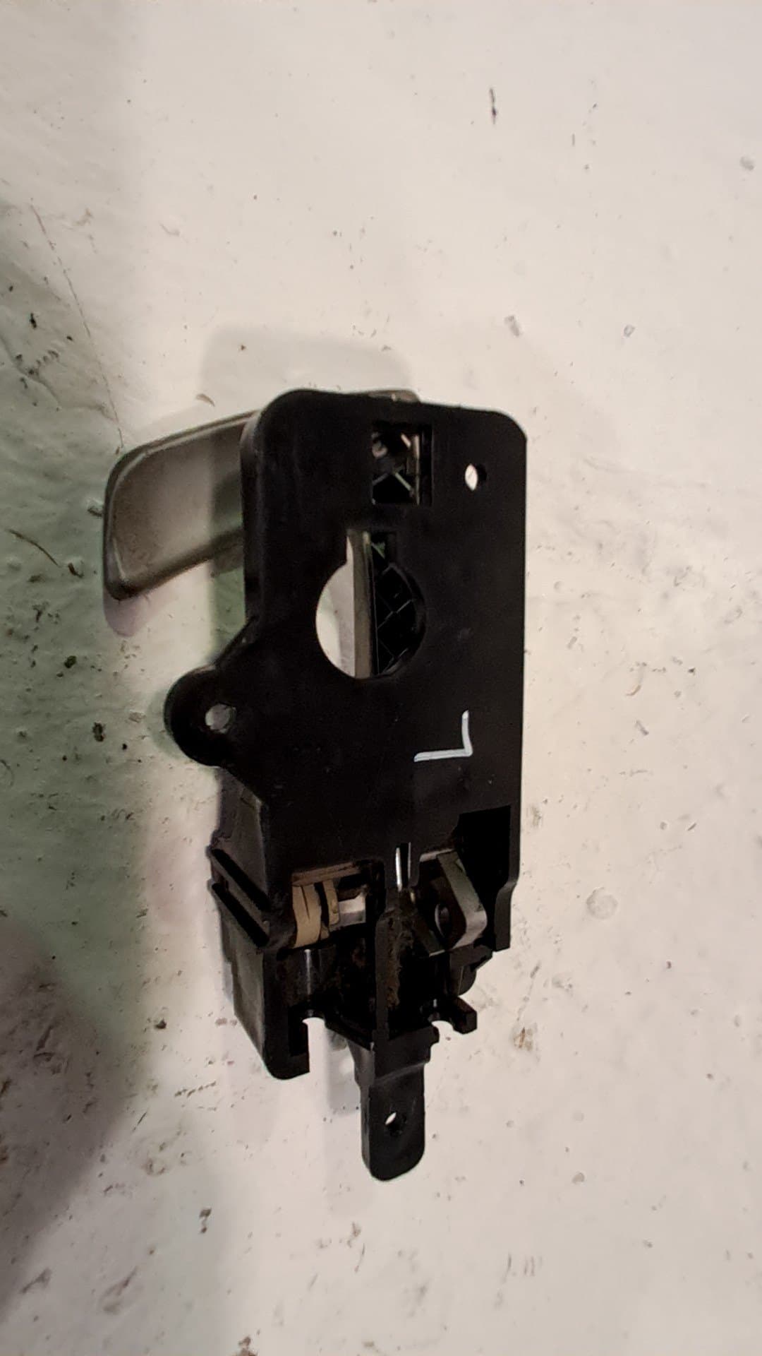 Maneta interior delantera izquierda HYUNDAI SANTA FE (BM) 2