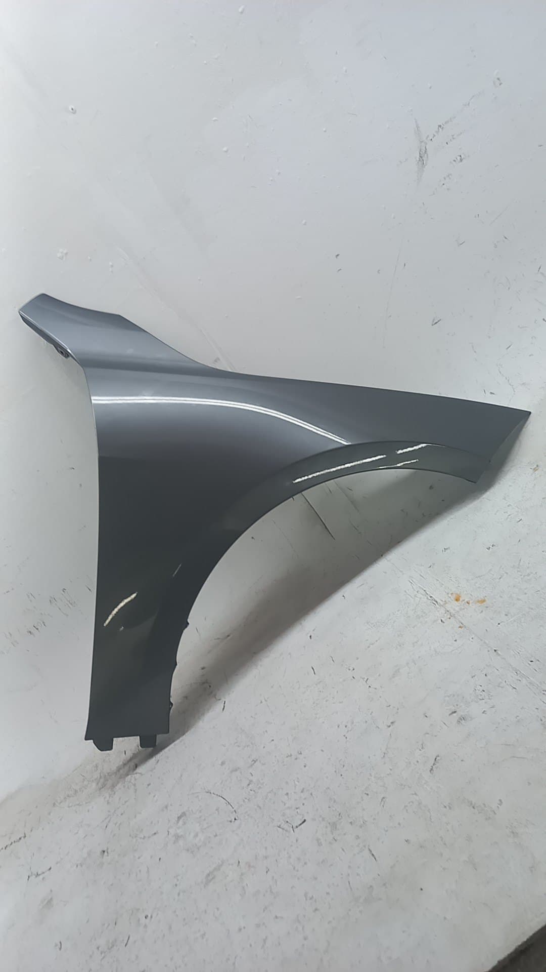 Aleta delantera derecha BMW SERIE 1 LIM