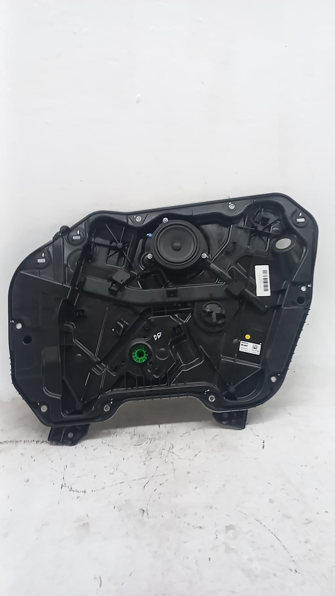 Elevalunas delantero derecho BMW SERIE 1 LIM