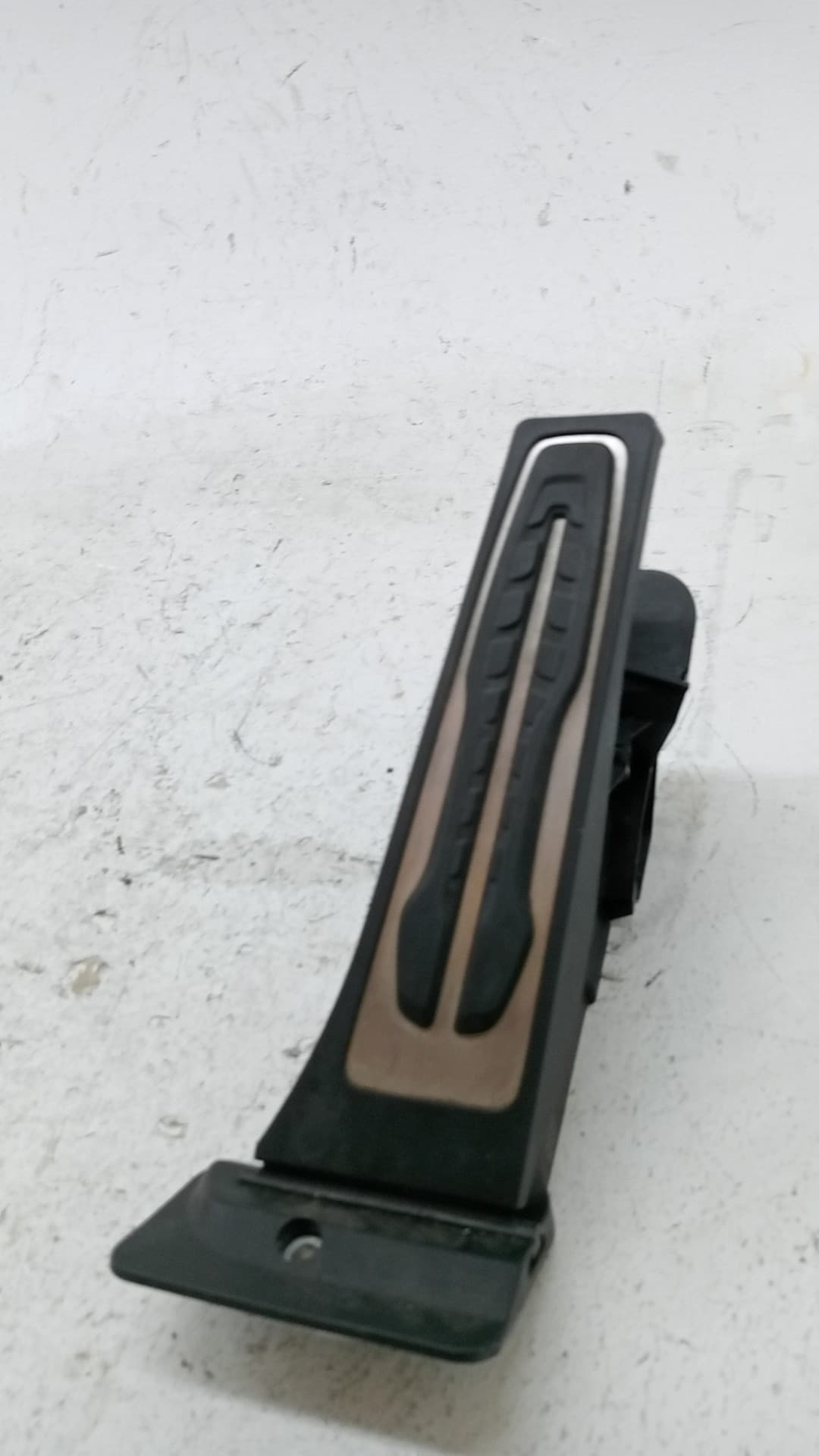 Pedal acelerador BMW SERIE 1 LIM