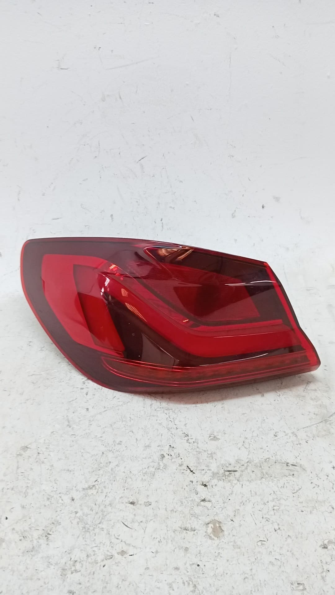 Piloto trasero izquierdo BMW SERIE 1 LIM