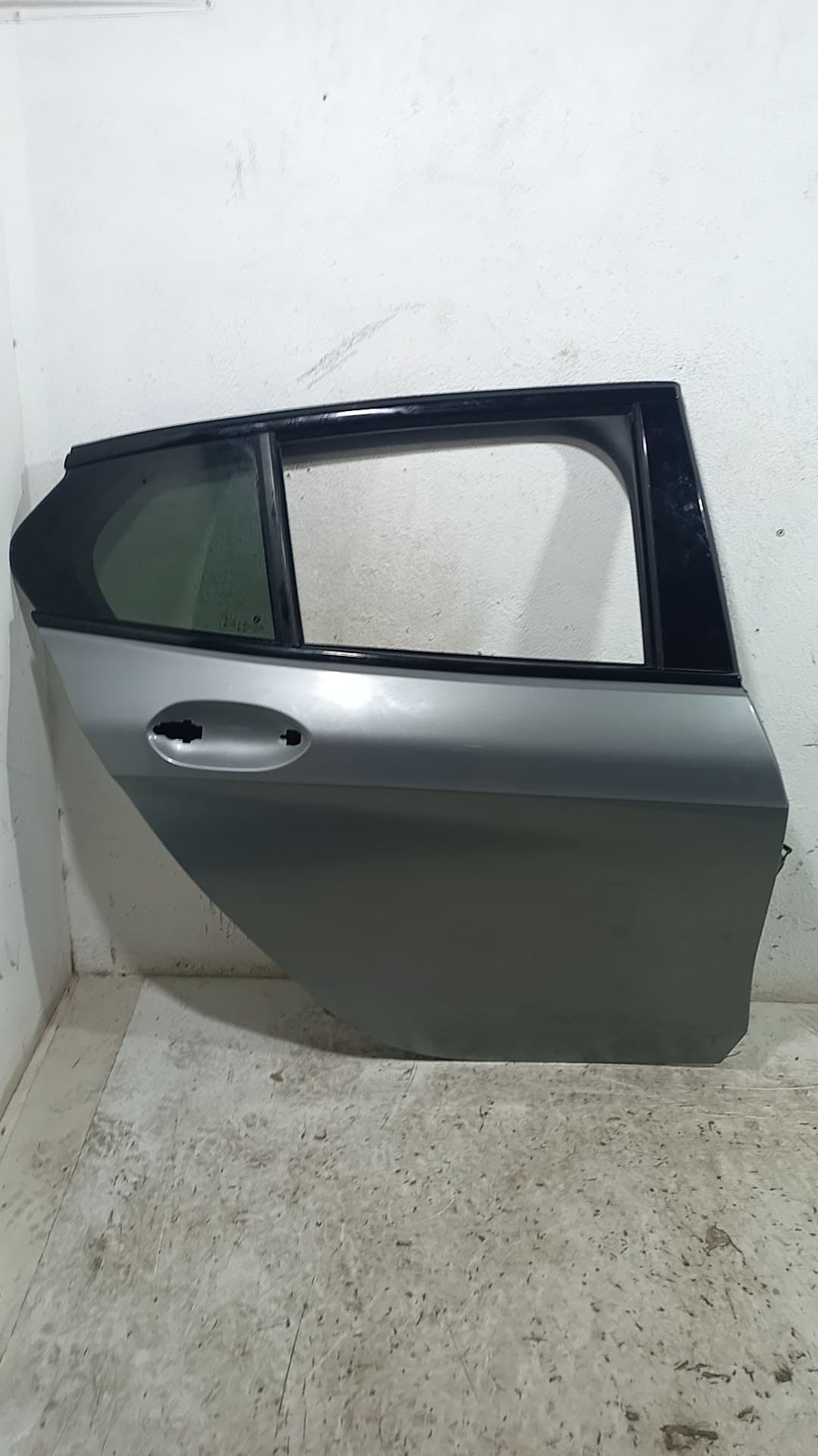 Puerta trasera derecha BMW SERIE 1 LIM