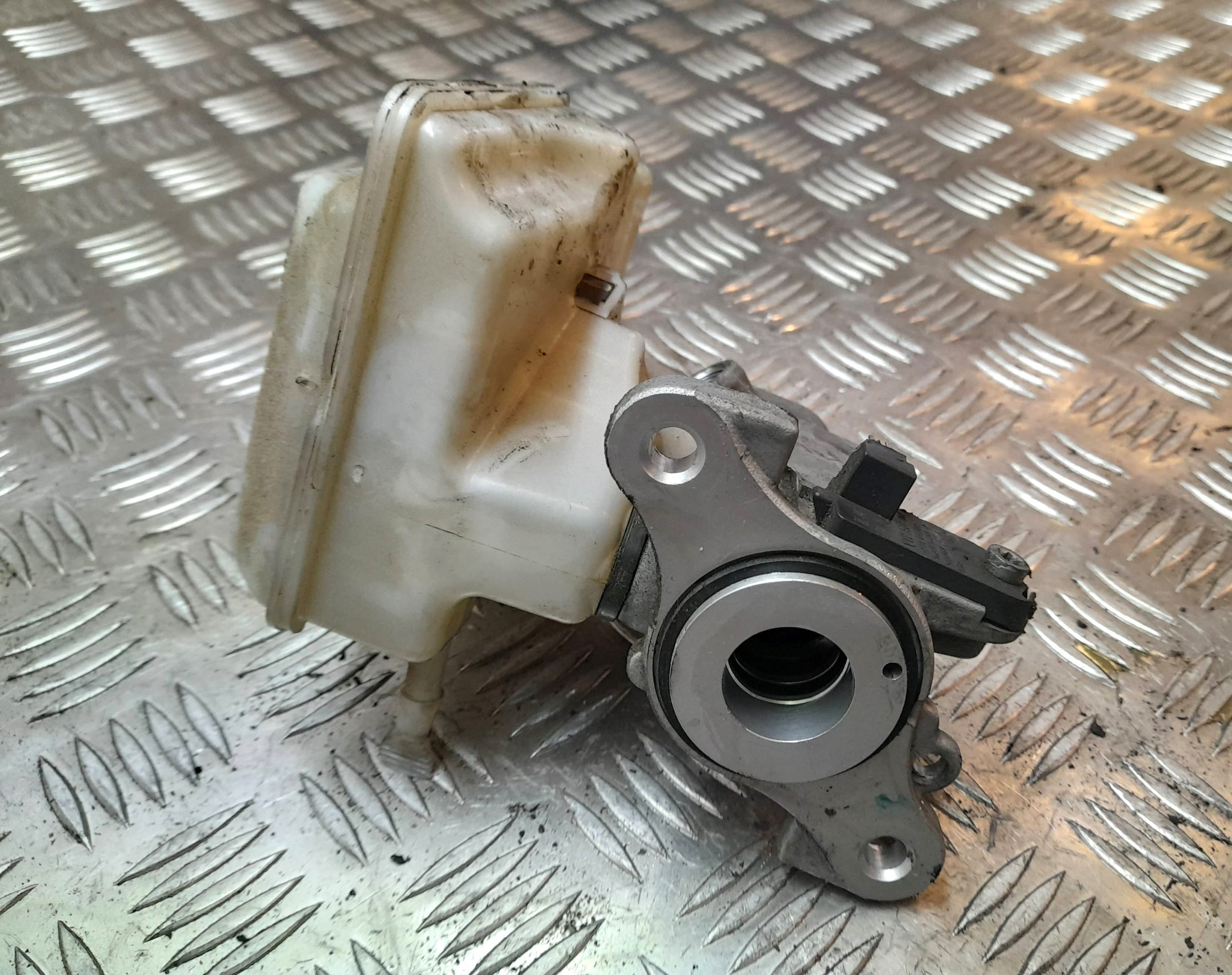 Bomba freno VOLKSWAGEN GOLF VII LIM 5