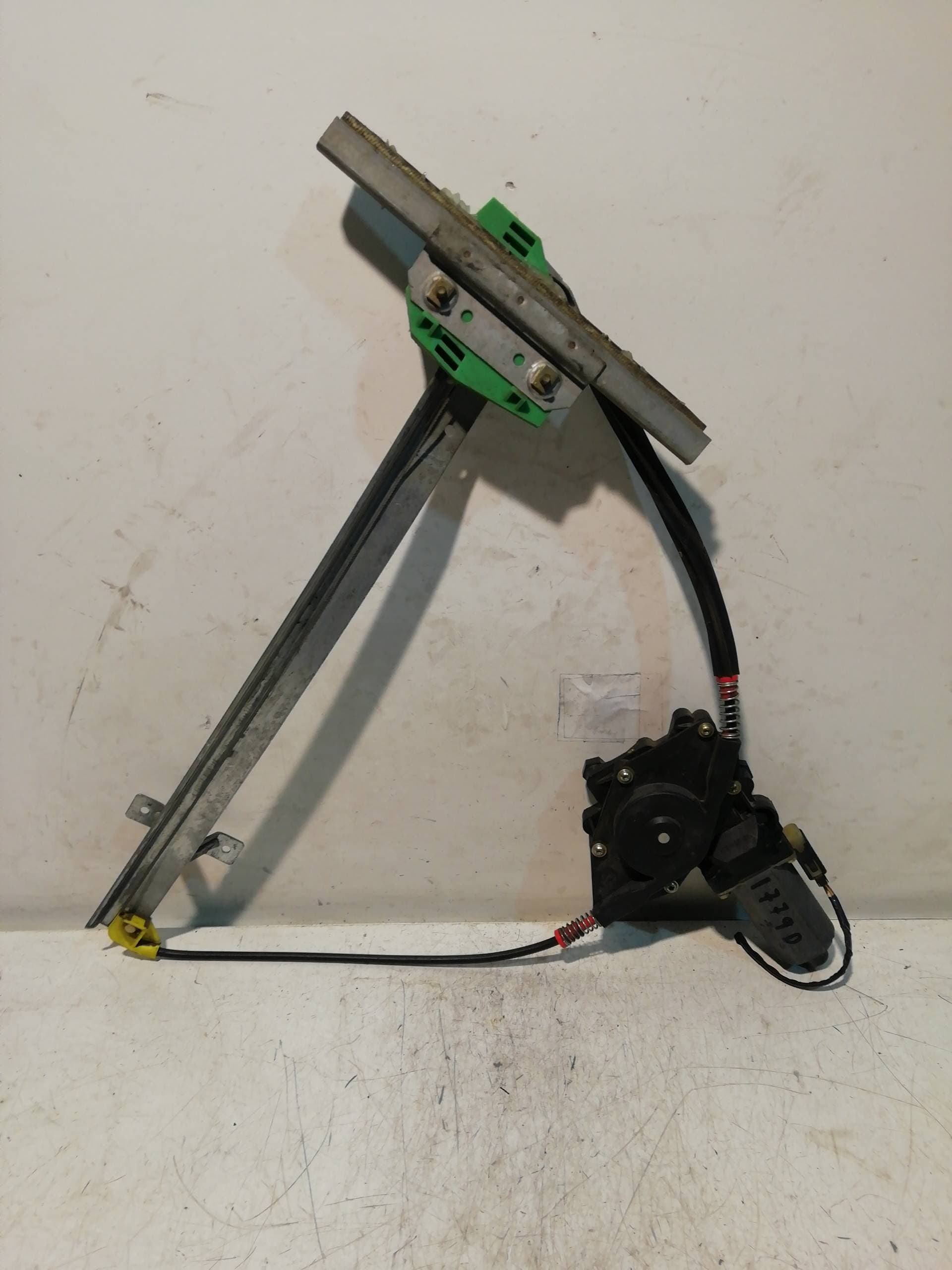Elevalunas delantero derecho FORD KA (CCQ)