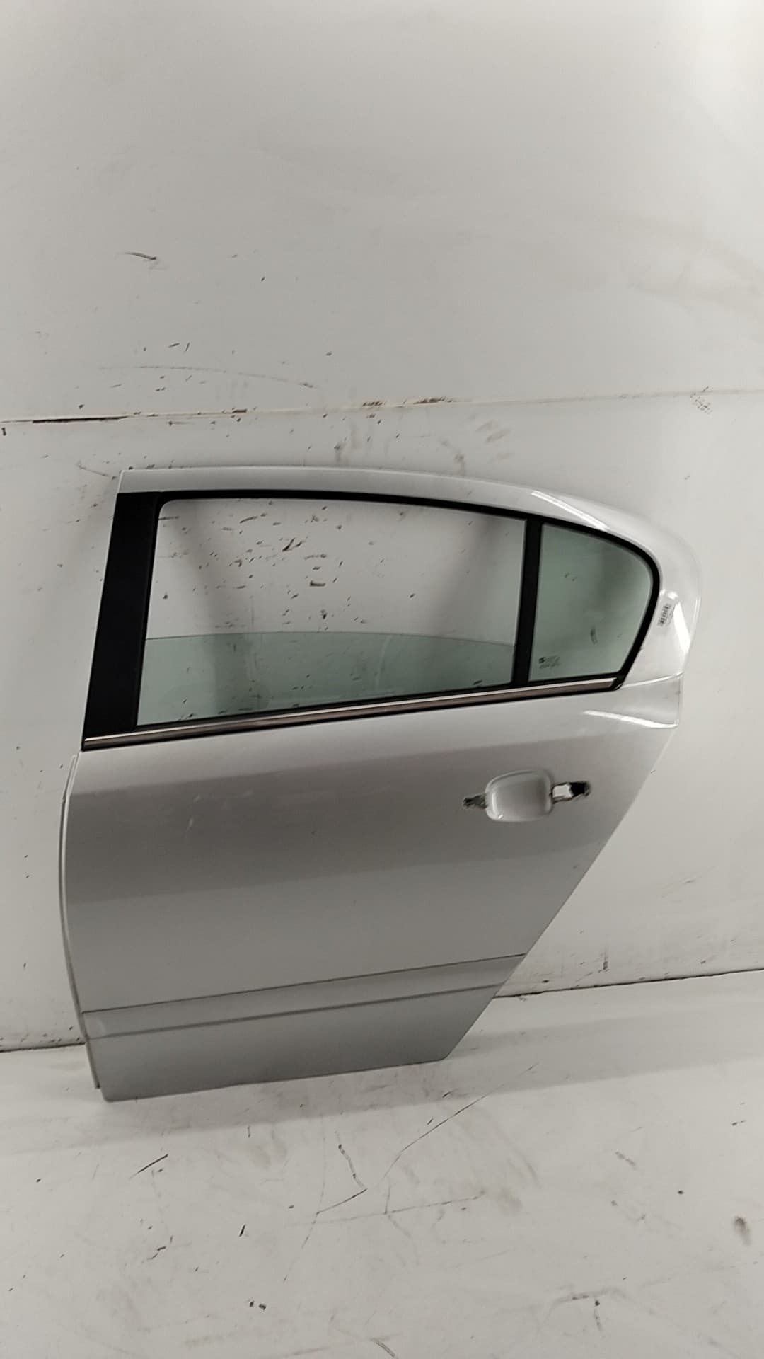 Puerta trasera izquierda OPEL ASTRA H BER.