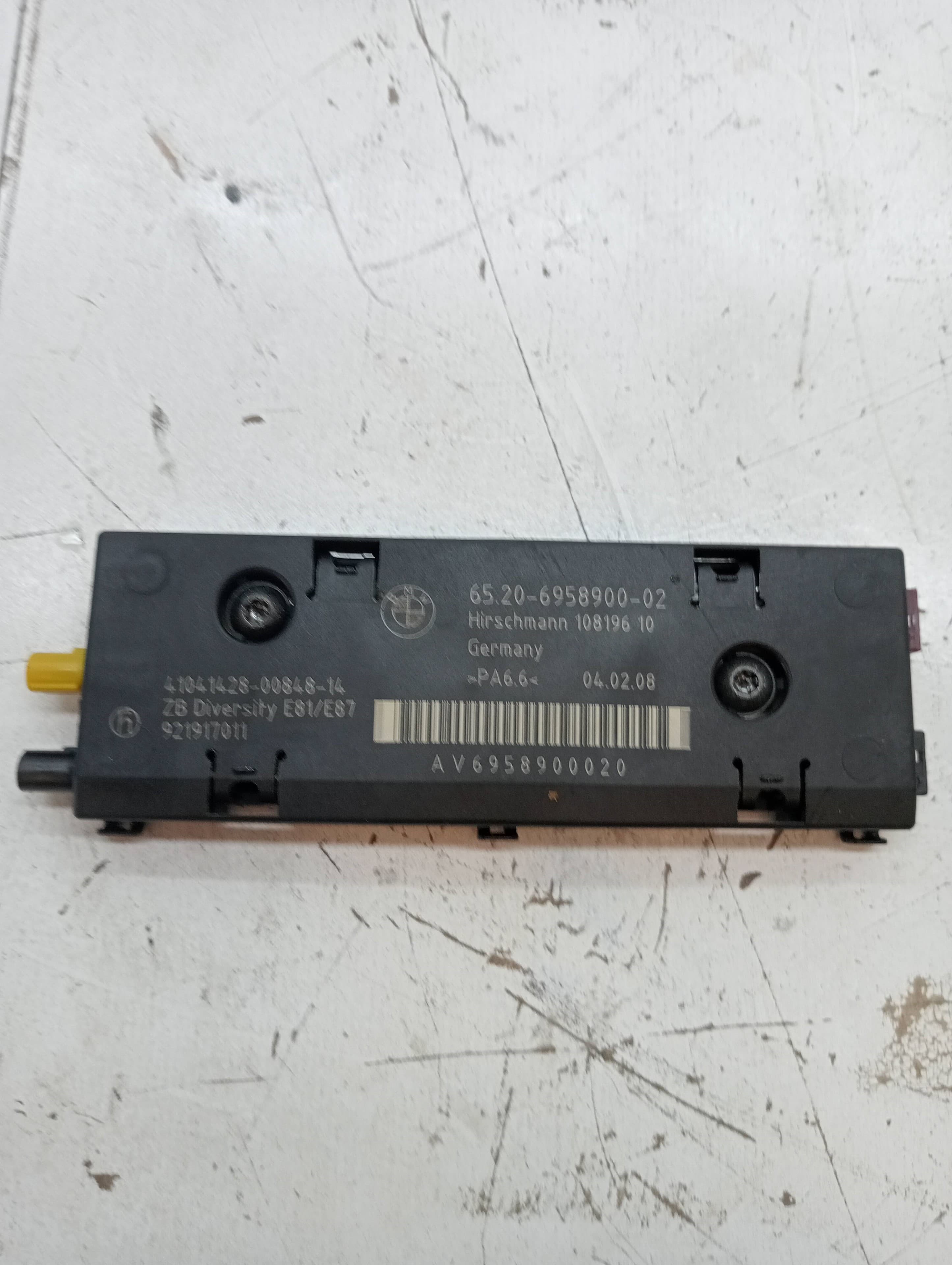 Antena BMW SERIE 1 BERLINA (E81/E87) 2
