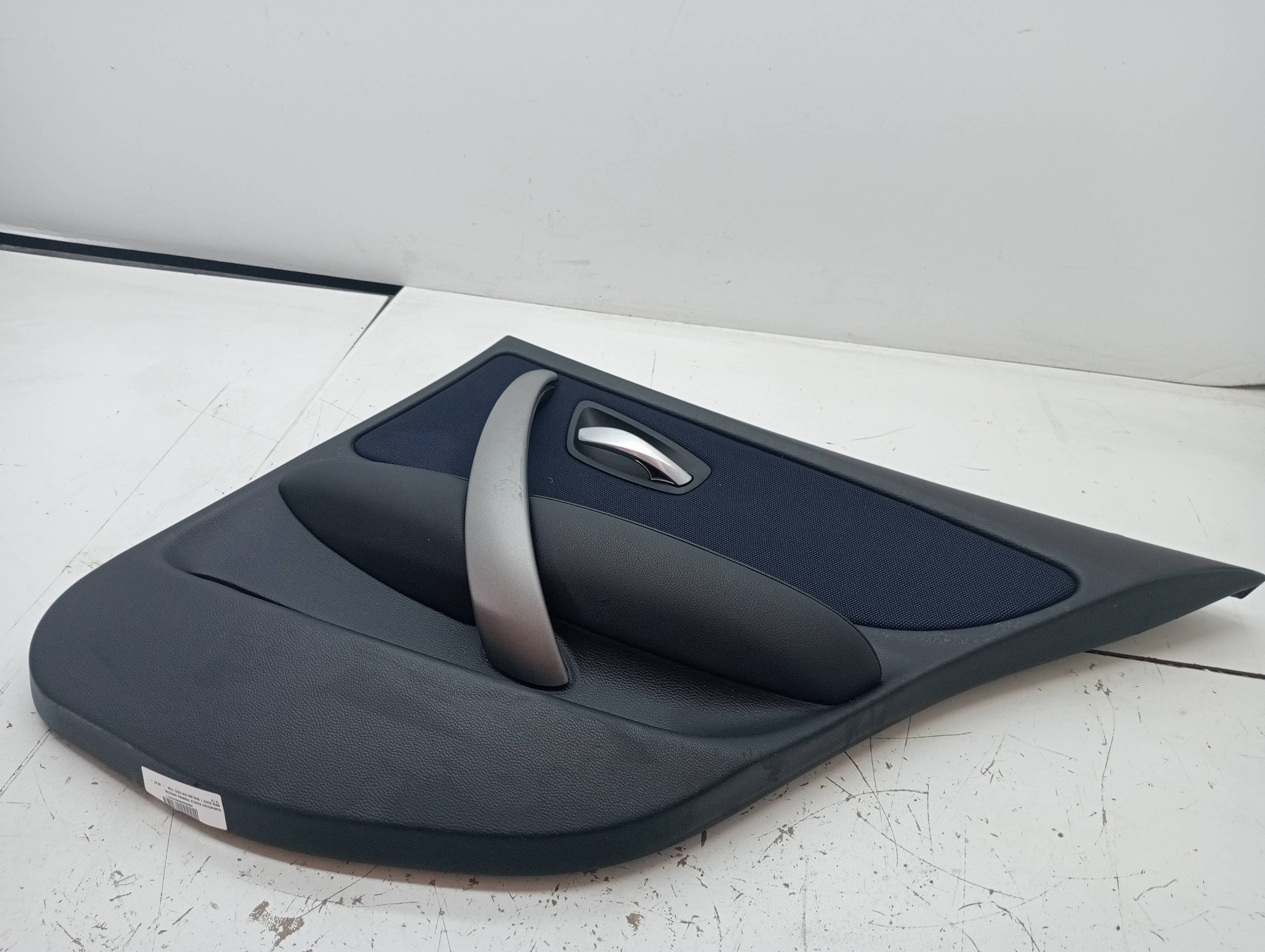 Guarnecido puerta trasera derecha BMW SERIE 1 BERLINA (E81/E87)