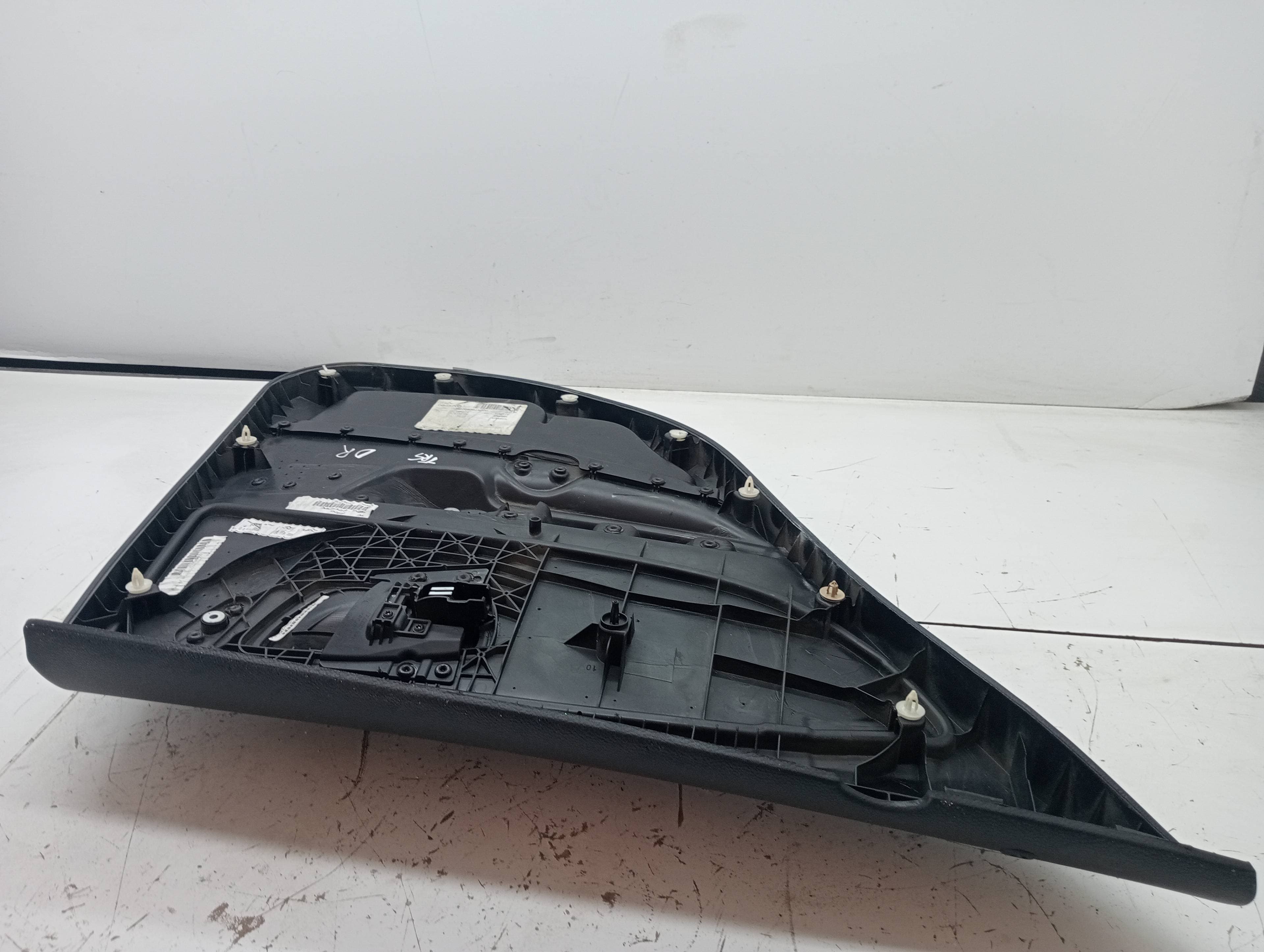 Guarnecido puerta trasera derecha BMW SERIE 1 BERLINA (E81/E87) 2