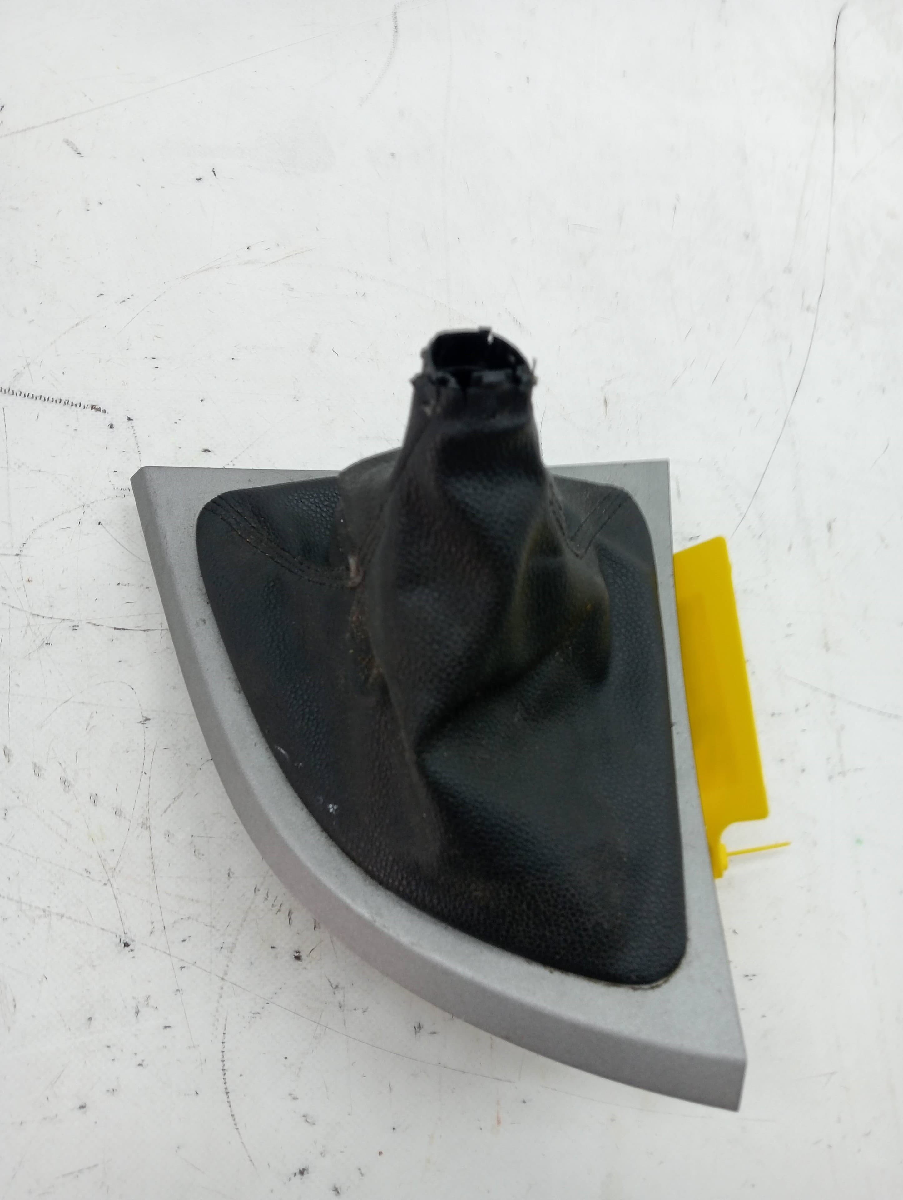 Guarnecidos palanca cambio BMW SERIE 1 BERLINA (E81/E87)