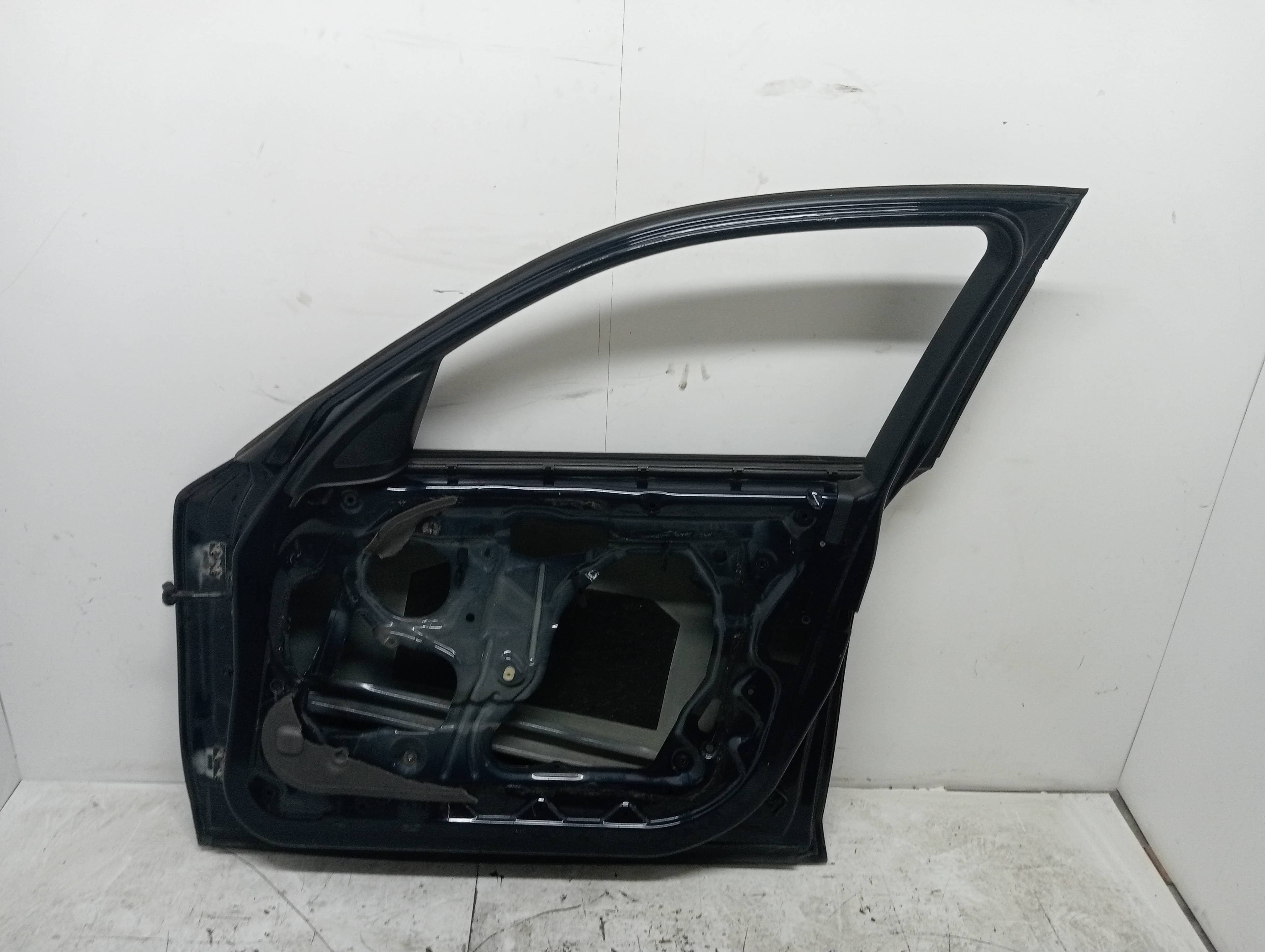 Puerta delantera derecha BMW SERIE 1 BERLINA (E81/E87) 2