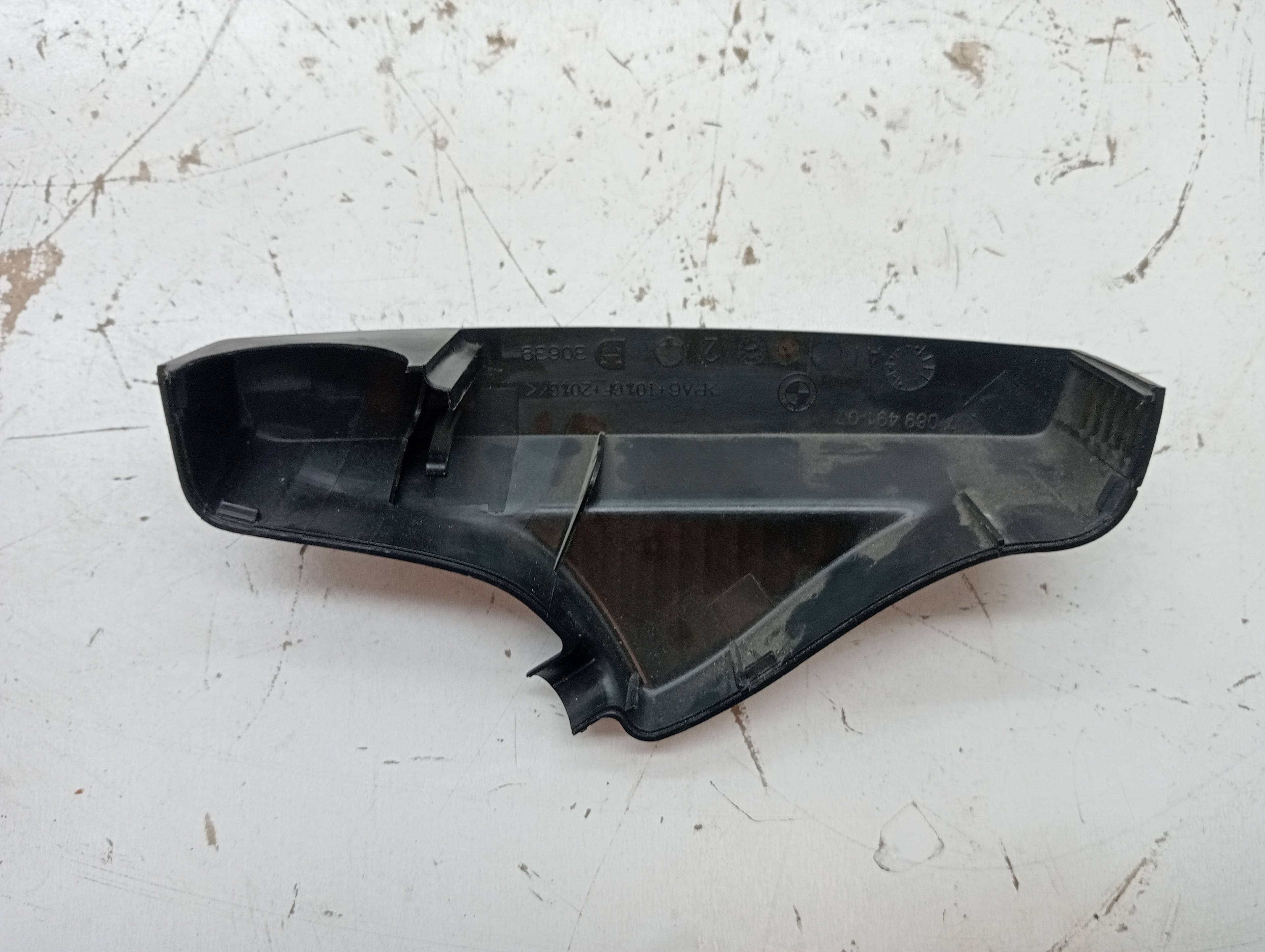Plastico BMW SERIE 1 BERLINA (E81/E87) 2