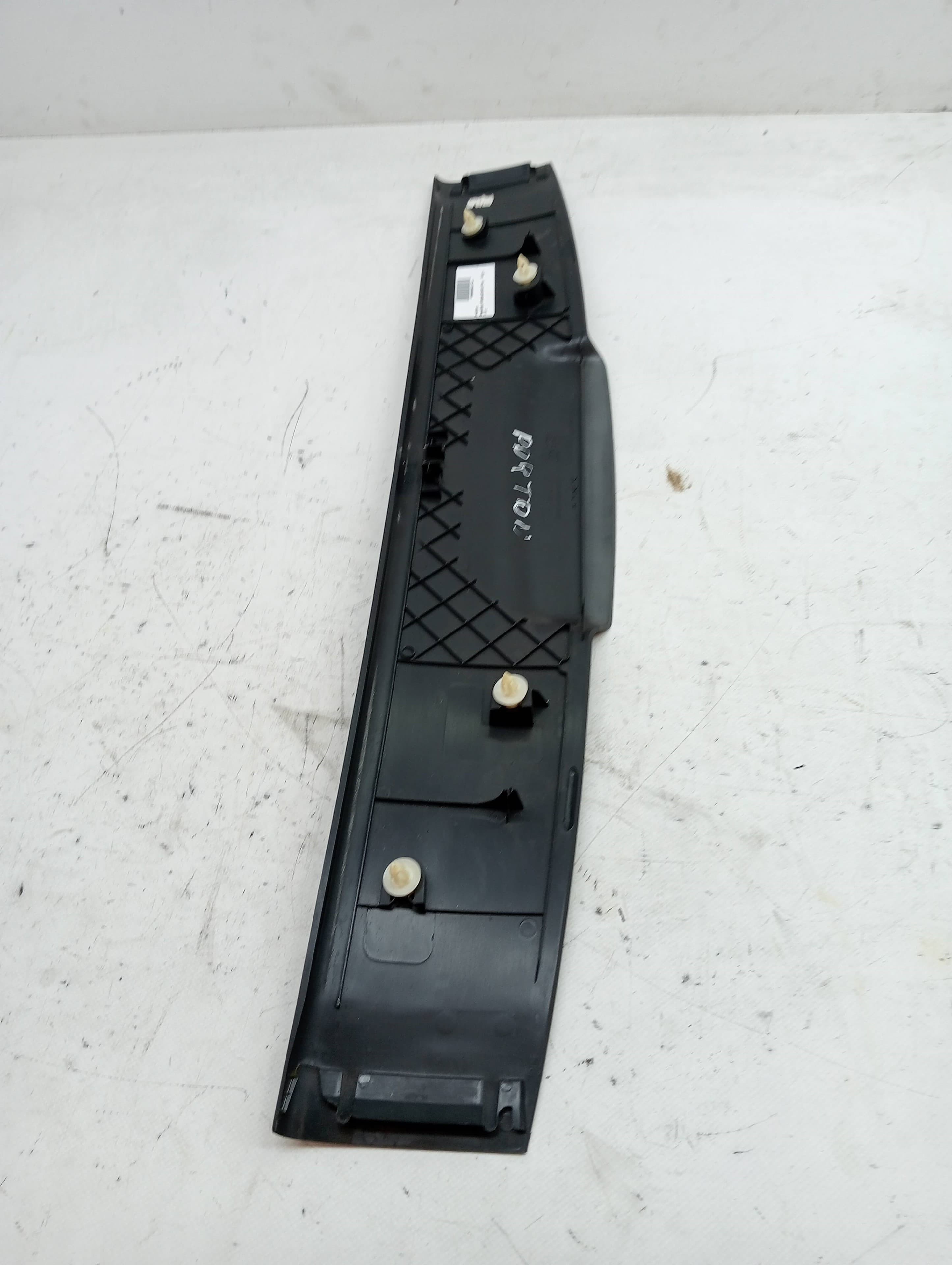 Plastico BMW SERIE 1 BERLINA (E81/E87)