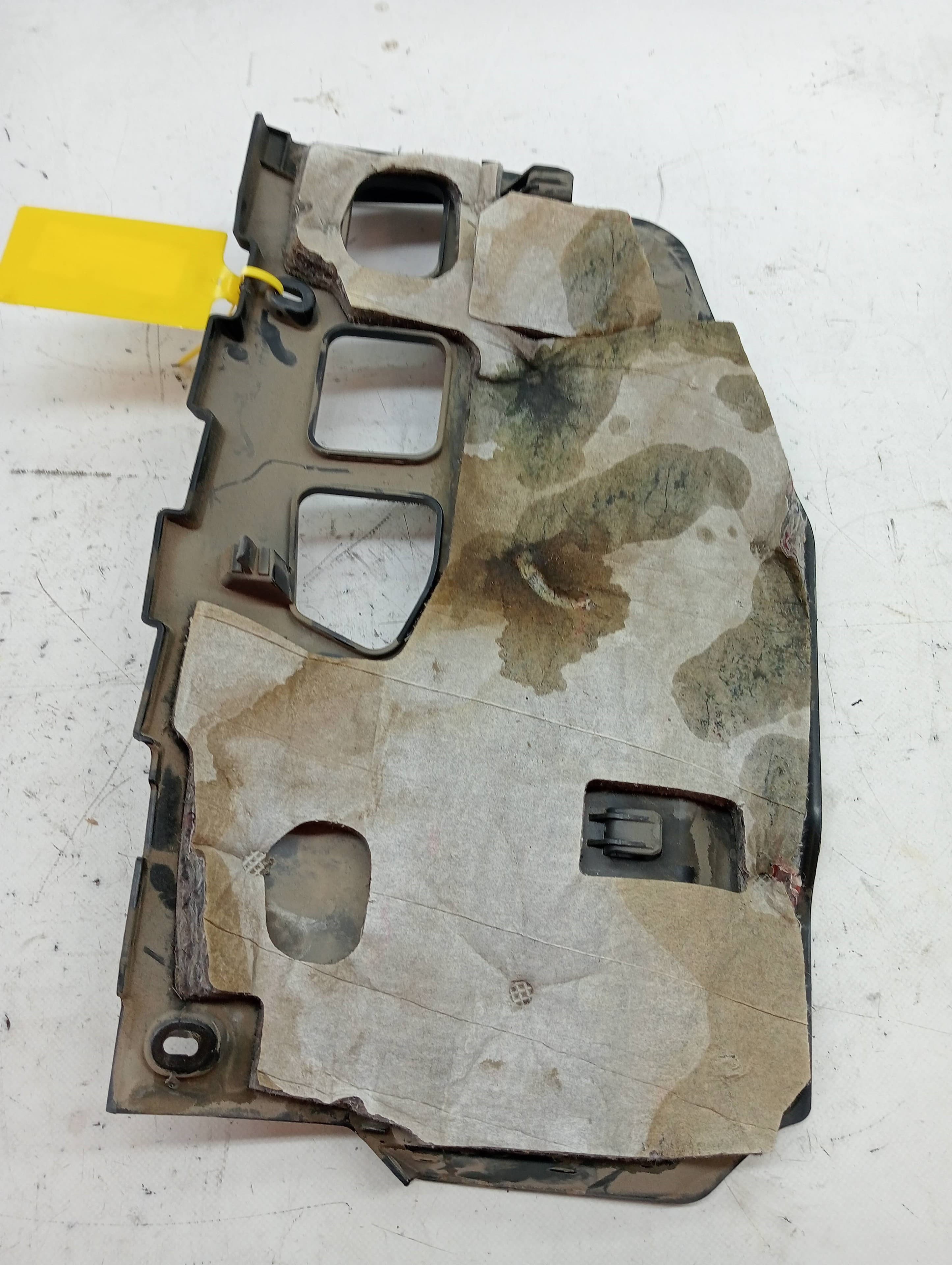 Plastico BMW SERIE 1 BERLINA (E81/E87) 2