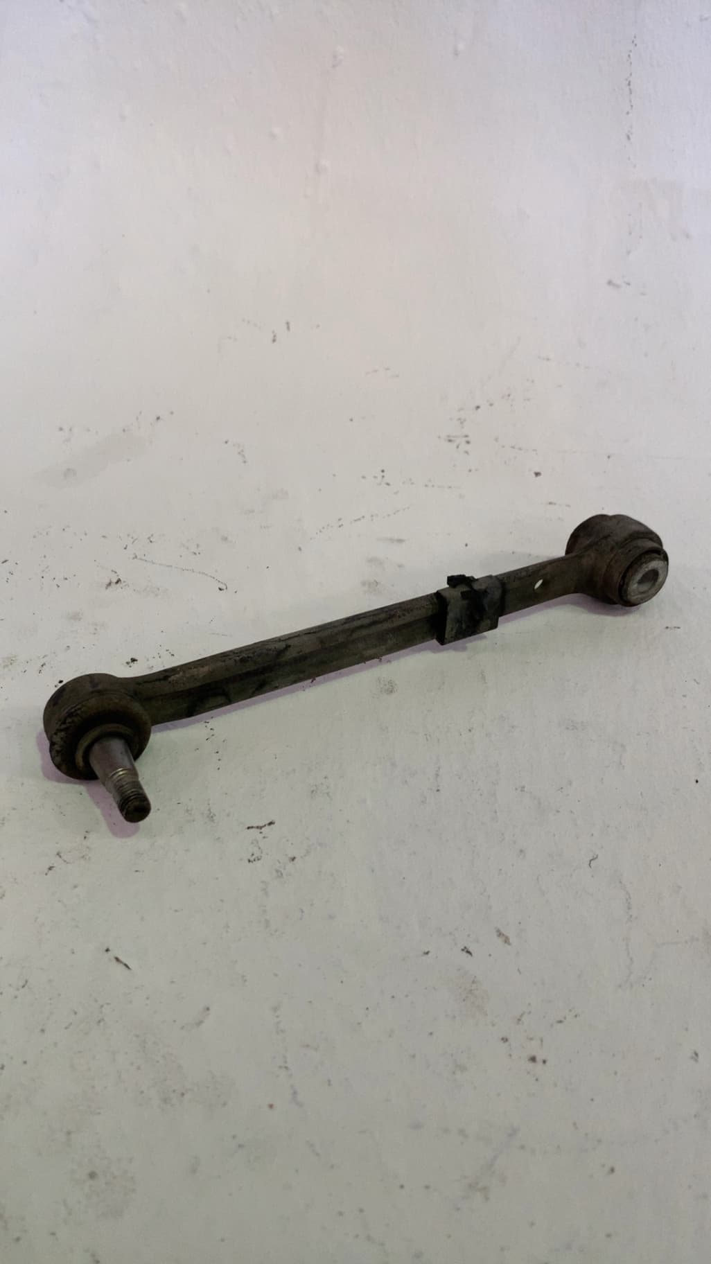 Brazo suspension inferior trasero derecho MERCEDES-BENZ CLASE E (W210) BERLINA 2
