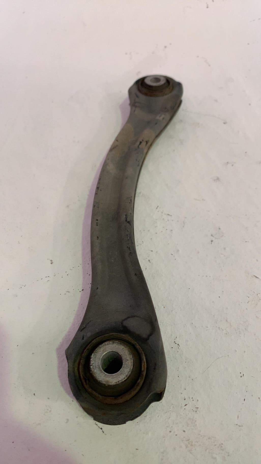 Brazo suspension inferior trasero derecho MERCEDES-BENZ CLASE E (W210) BERLINA 2