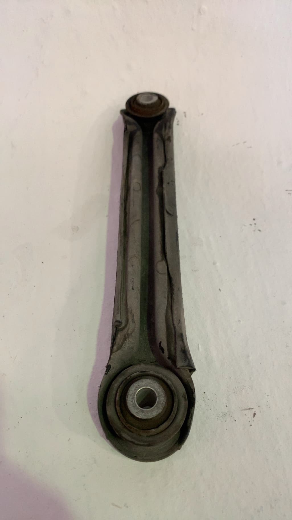 Brazo suspension inferior trasero izquierdo MERCEDES-BENZ CLASE E (W210) BERLINA 2