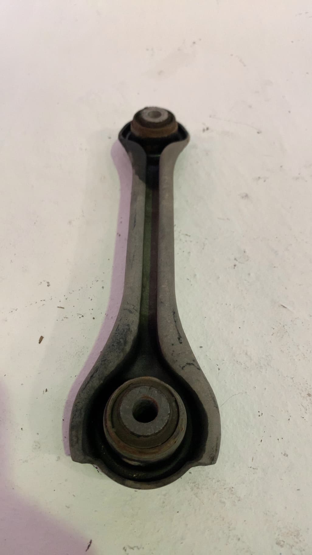 Brazo suspension inferior trasero izquierdo MERCEDES-BENZ CLASE E (W210) BERLINA 2