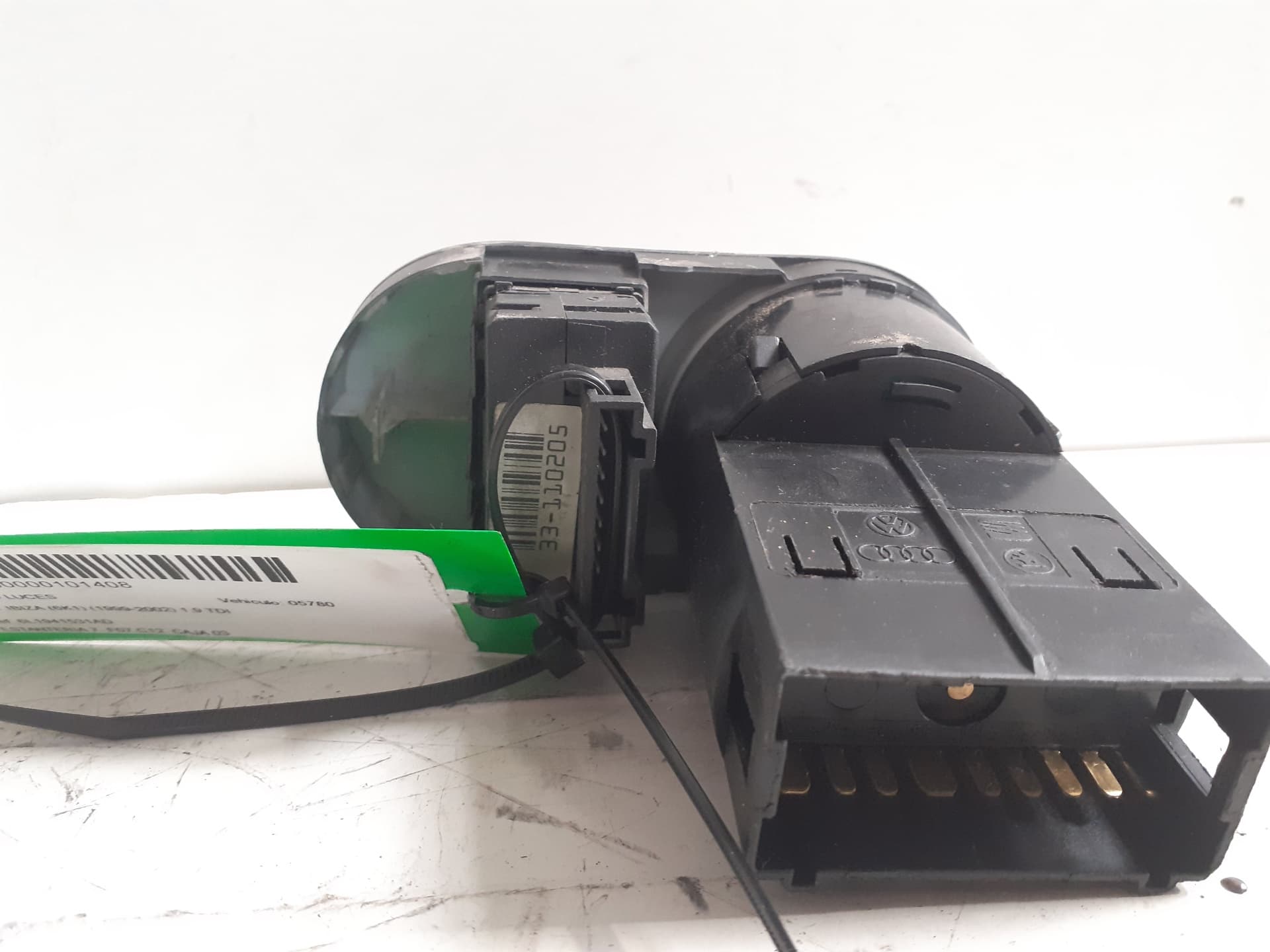 Mando luces SEAT IBIZA (6K1) 3