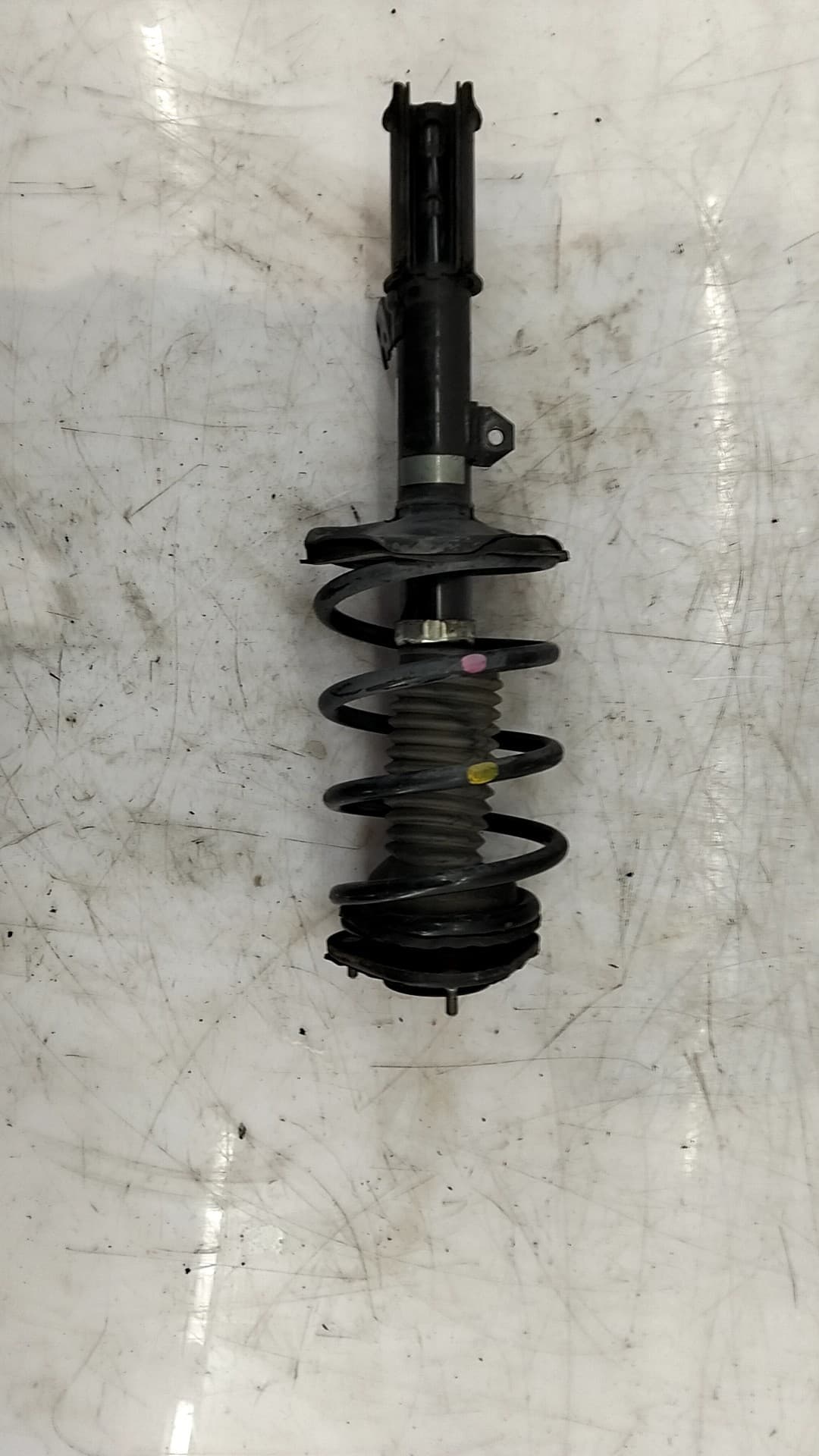 Amortiguador delantero derecho TOYOTA COROLLA (E12) 2