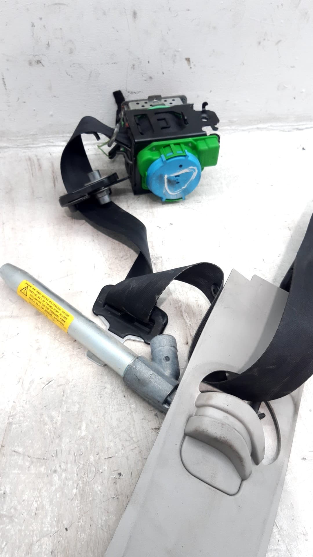 Cinturon seguridad delantero derecho CITROEN C4 GRAND PICASSO 4