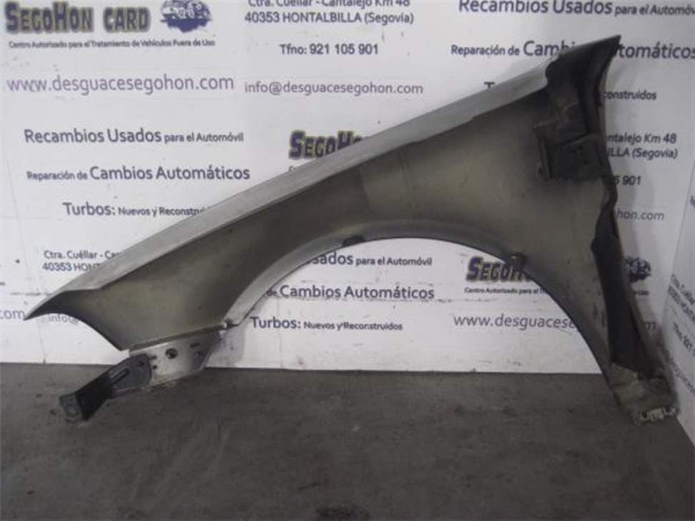 Aleta delantera derecha VOLKSWAGEN PASSAT VARIANT (3B6) 2