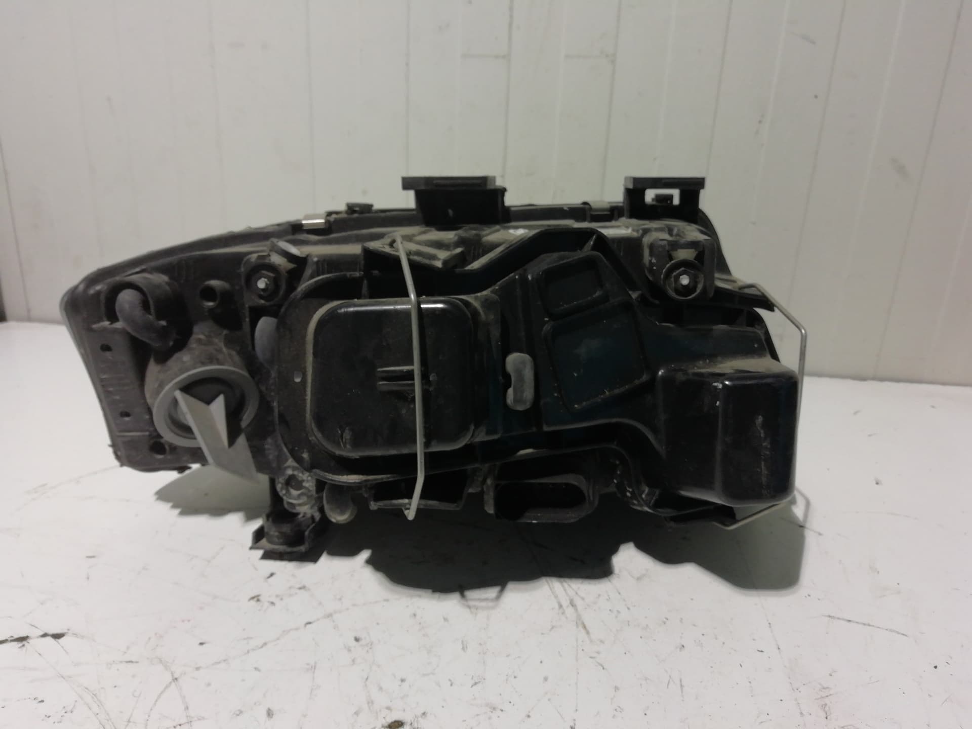Faro izquierdo AUDI A4 AVANT (B5) 3