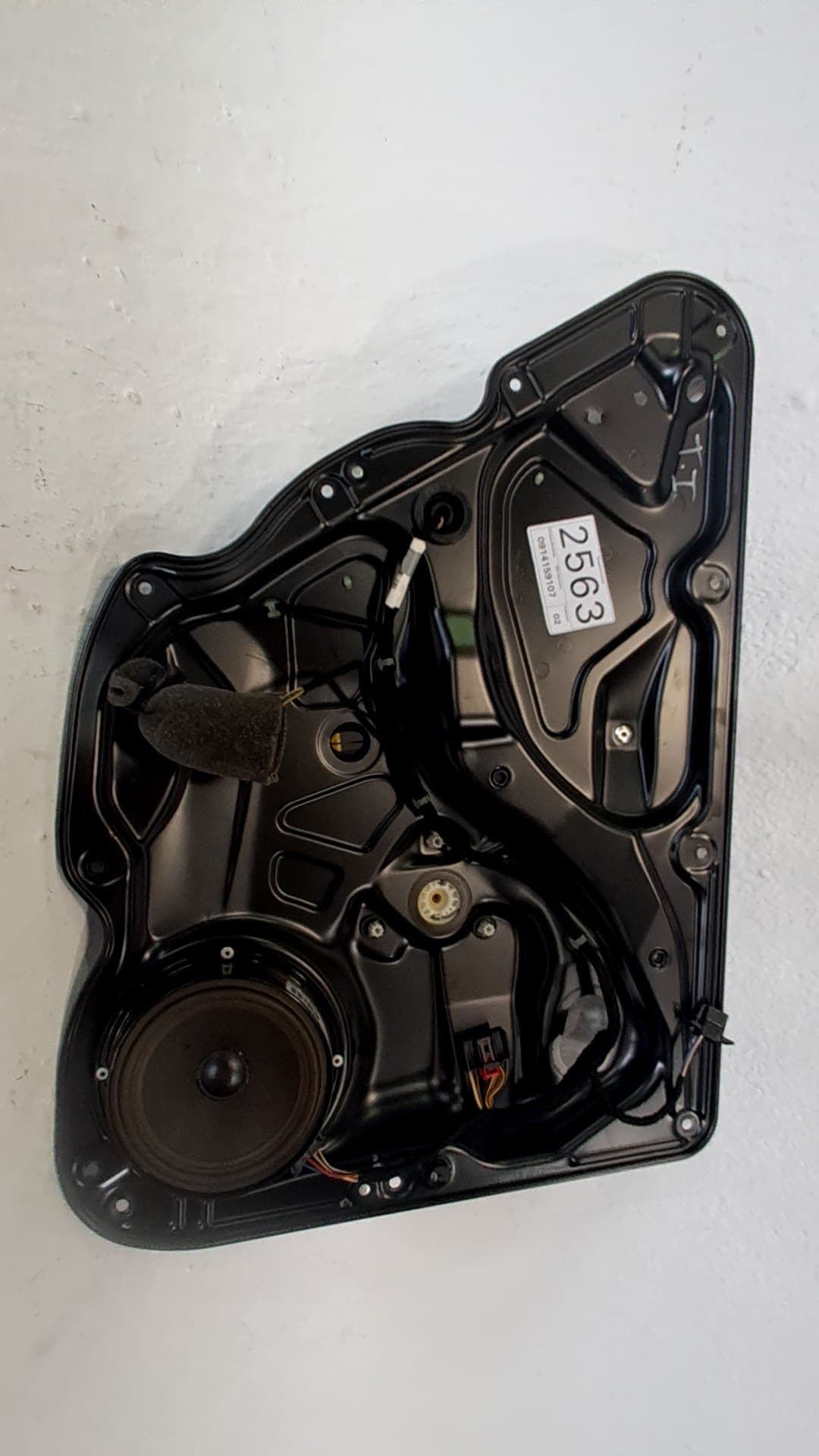 Elevalunas trasero izquierdo VOLKSWAGEN PASSAT CC (357)