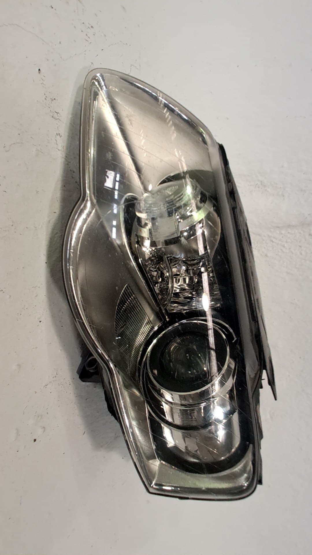 Faro izquierdo VOLKSWAGEN PASSAT CC (357)