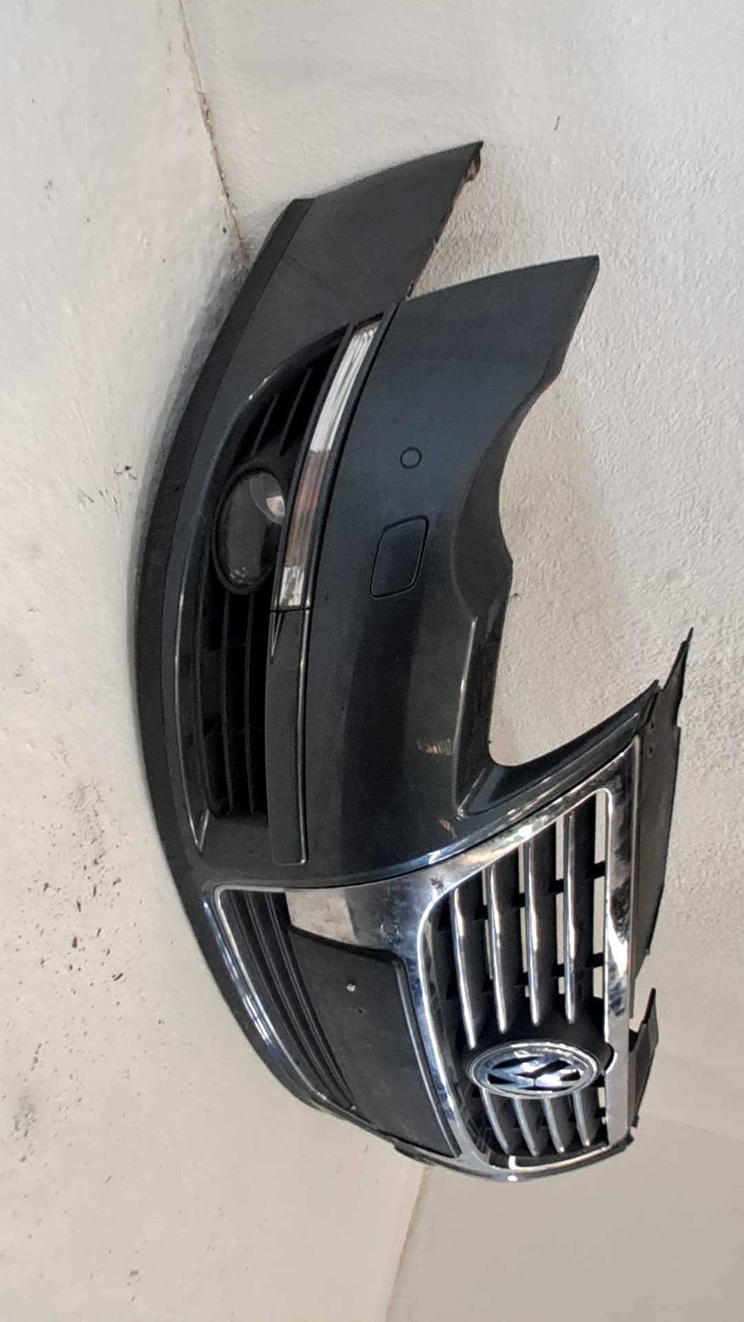 Paragolpes delantero VOLKSWAGEN PASSAT CC (357) 4