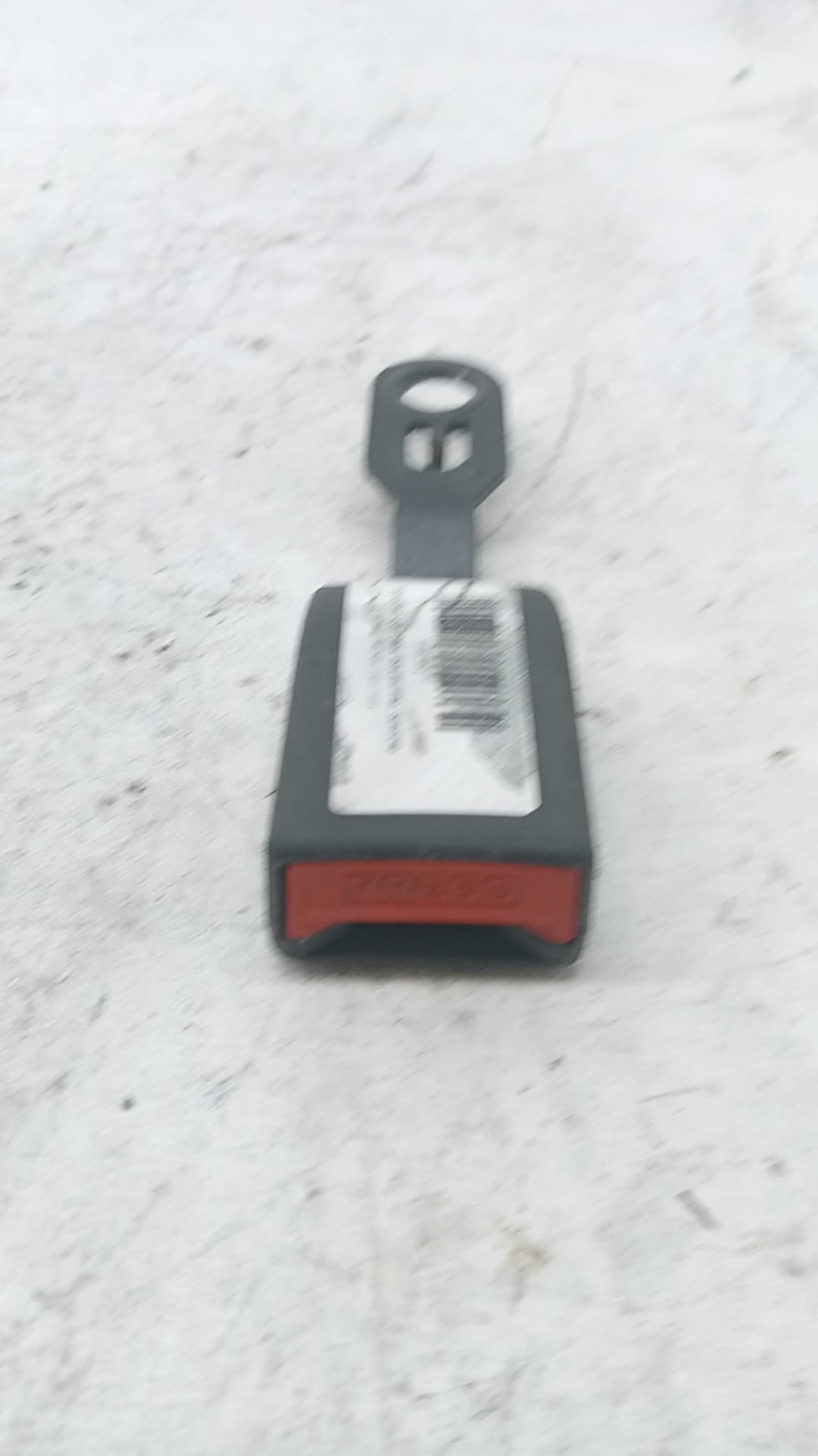 Enganche cinturon delantero derecho PEUGEOT PARTNER (S2)
