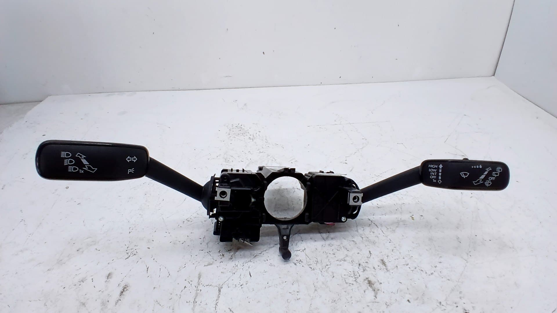 Mando multifuncion SEAT ARONA