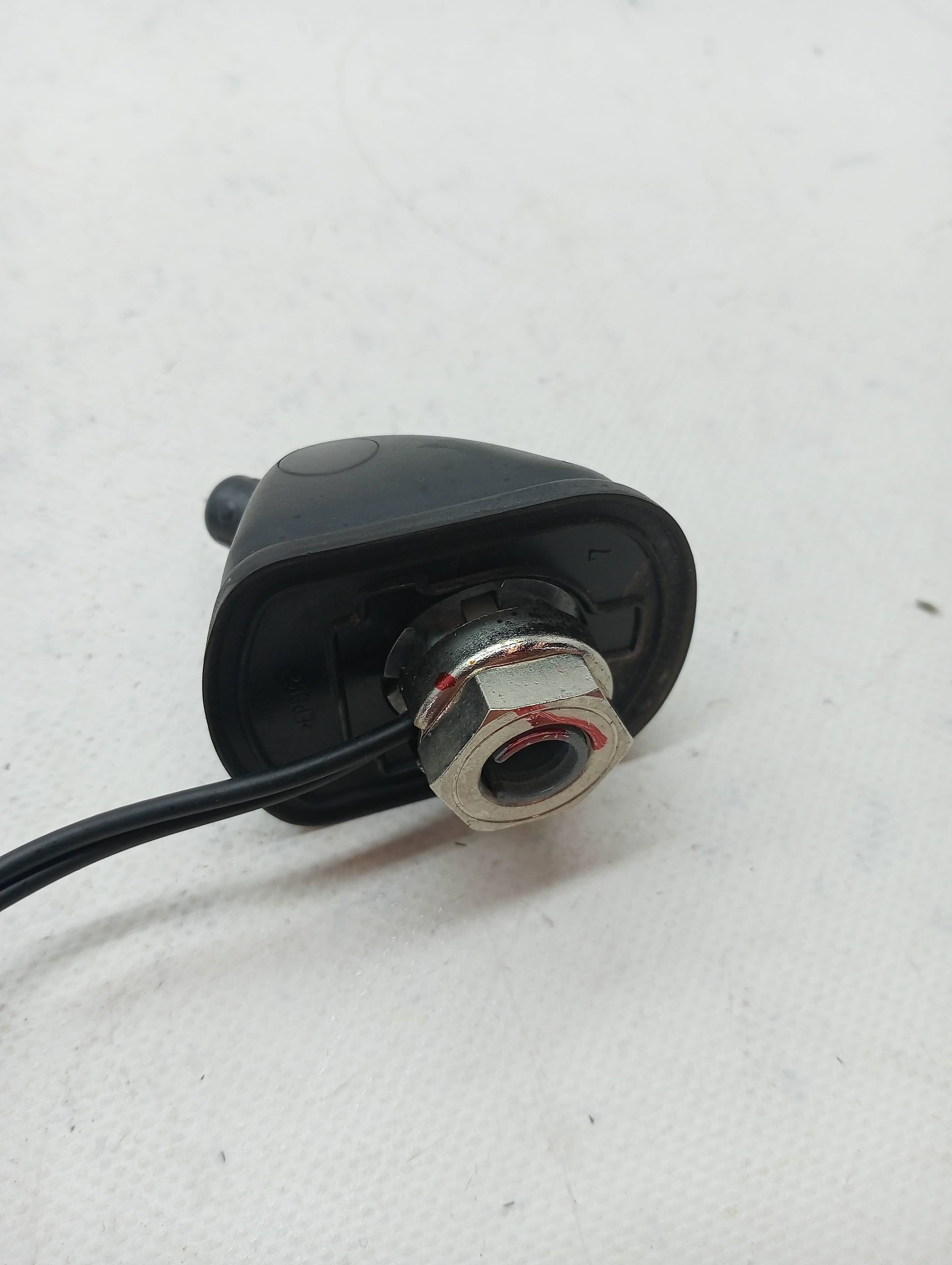 Base de antena MITSUBISHI OUTLANDER (CW0) 3