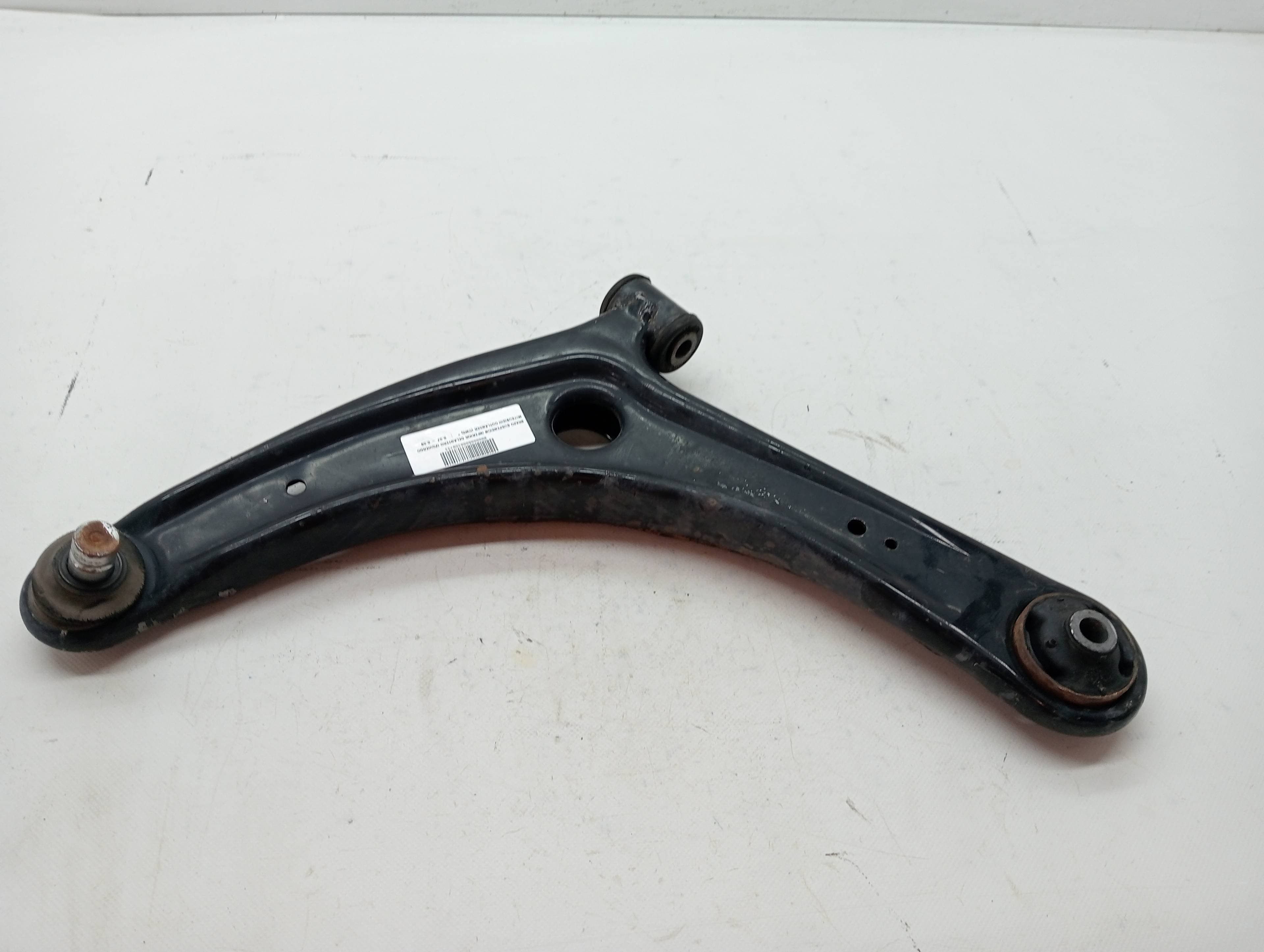 Brazo suspension inferior delantero izquierdo MITSUBISHI OUTLANDER (CW0)