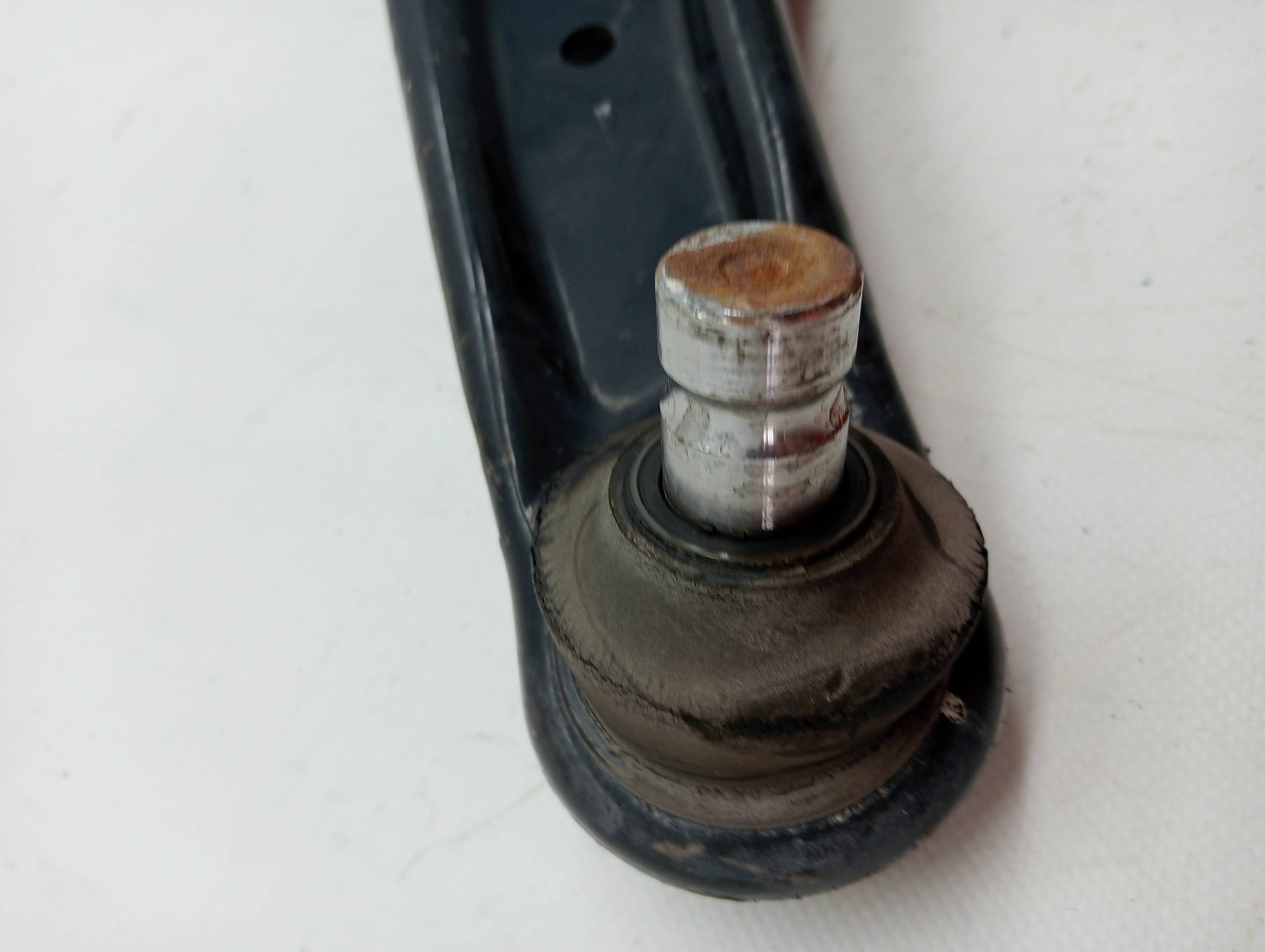 Brazo suspension inferior delantero izquierdo MITSUBISHI OUTLANDER (CW0) 3