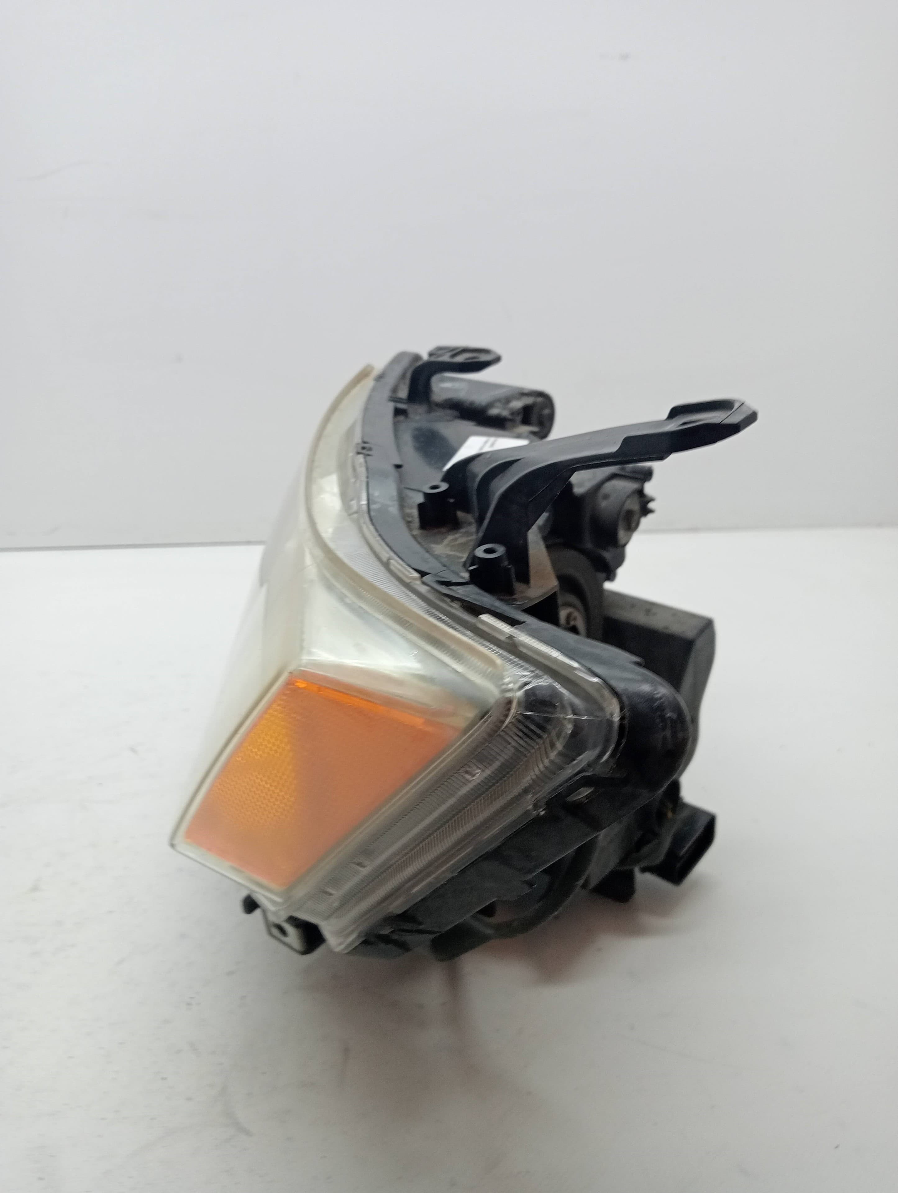 Faro izquierdo MITSUBISHI OUTLANDER (CW0) 3
