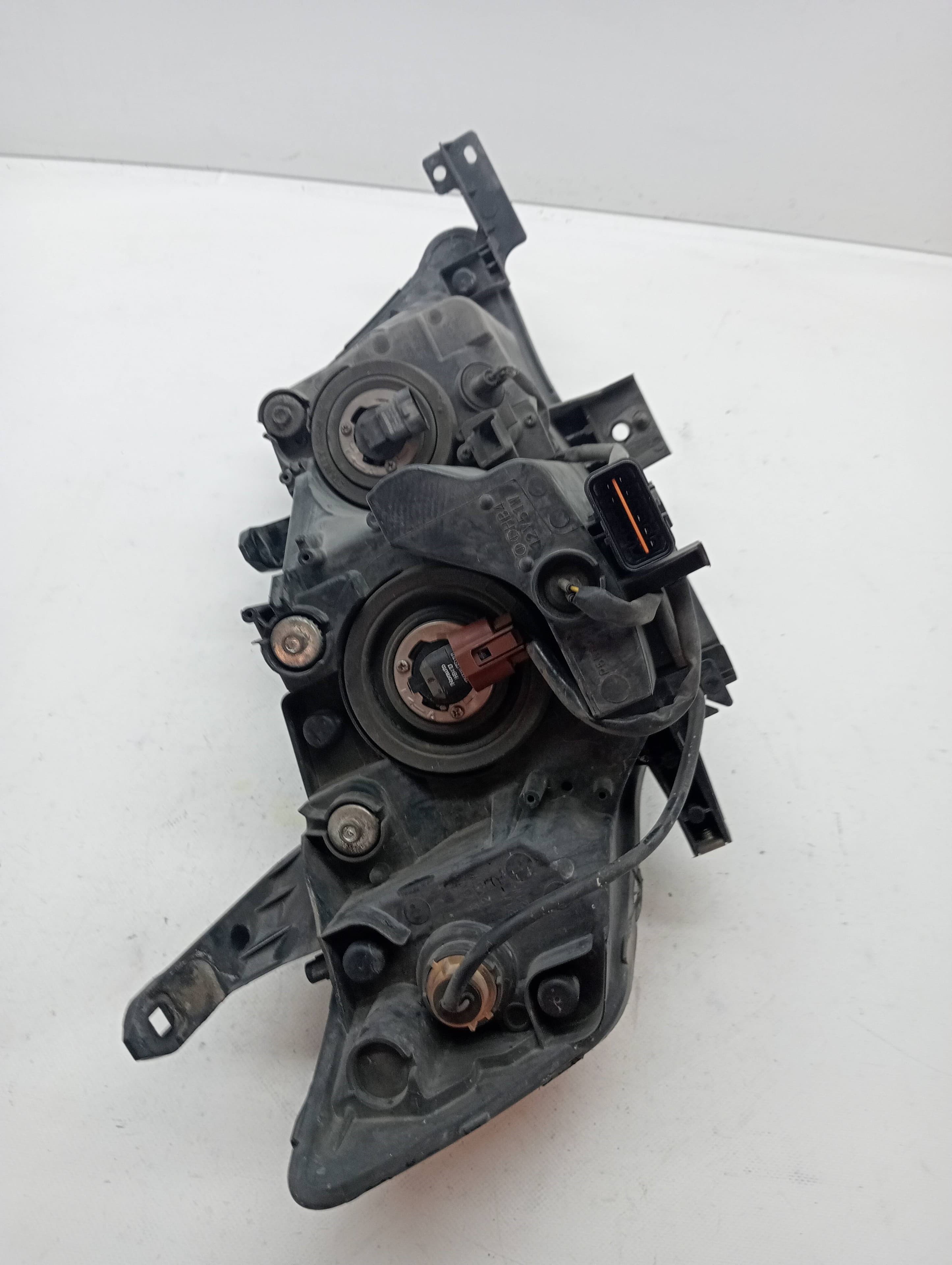 Faro izquierdo MITSUBISHI OUTLANDER (CW0) 2