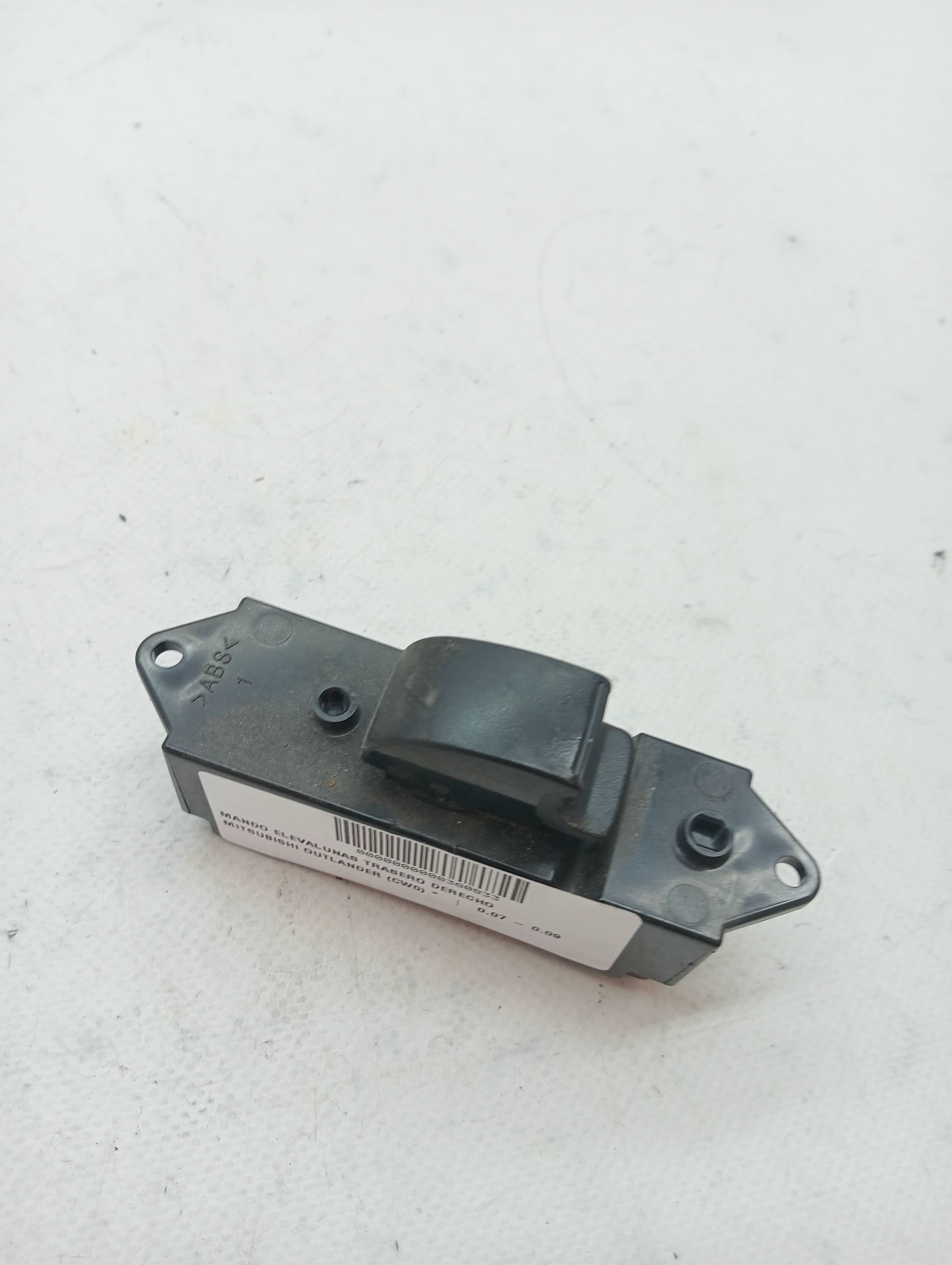 Mando elevalunas trasero derecho MITSUBISHI OUTLANDER (CW0)