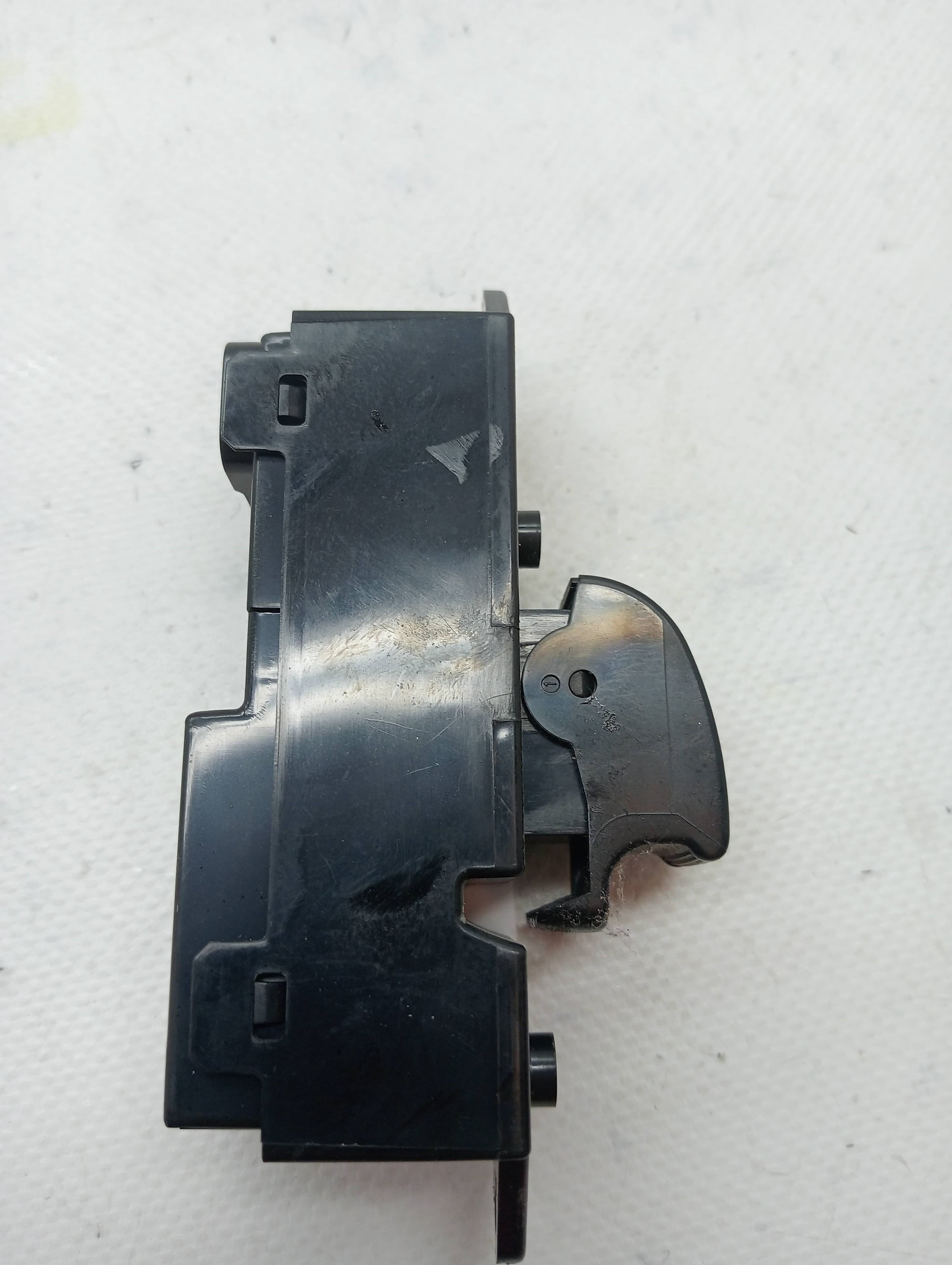 Mando elevalunas trasero izquierdo MITSUBISHI OUTLANDER (CW0) 3