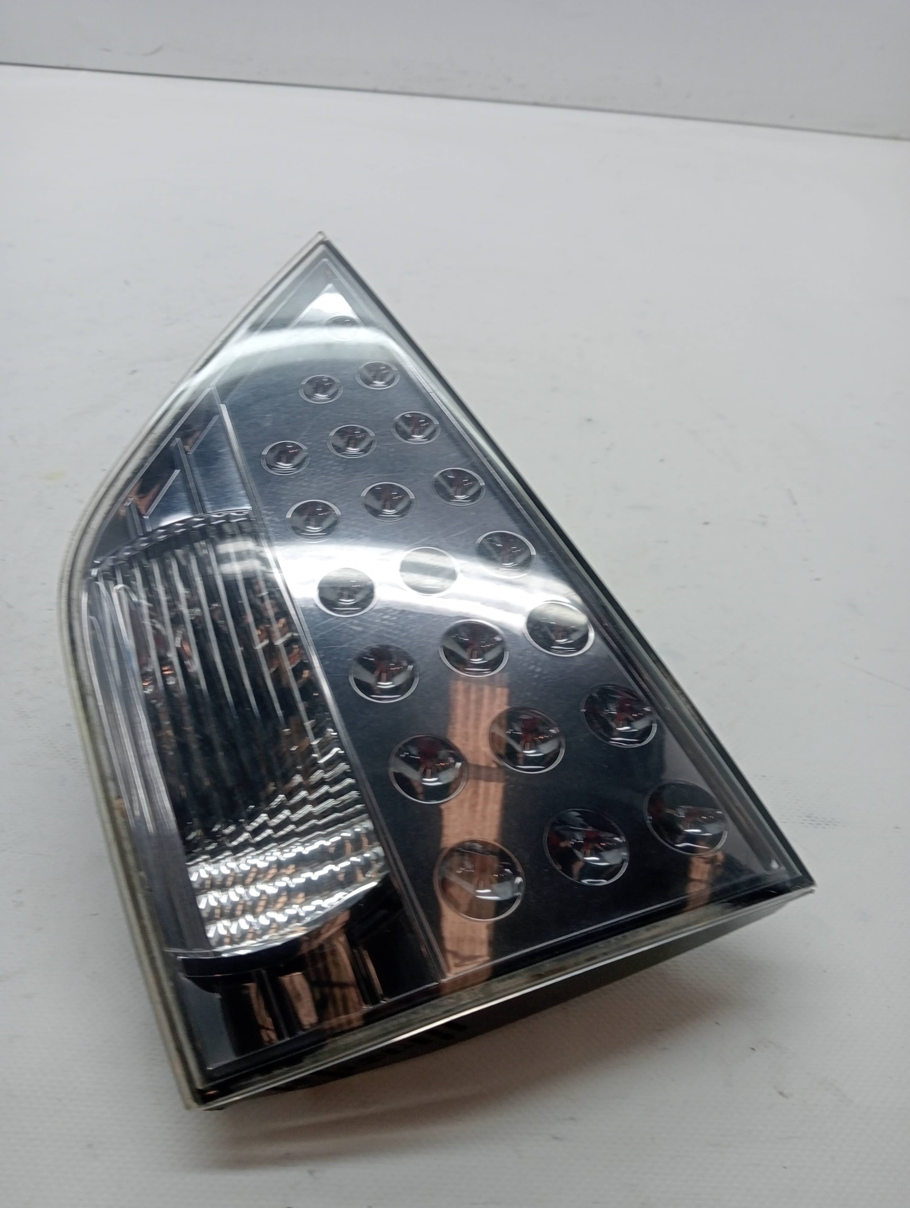 Piloto trasero derecho interior MITSUBISHI OUTLANDER (CW0) 2