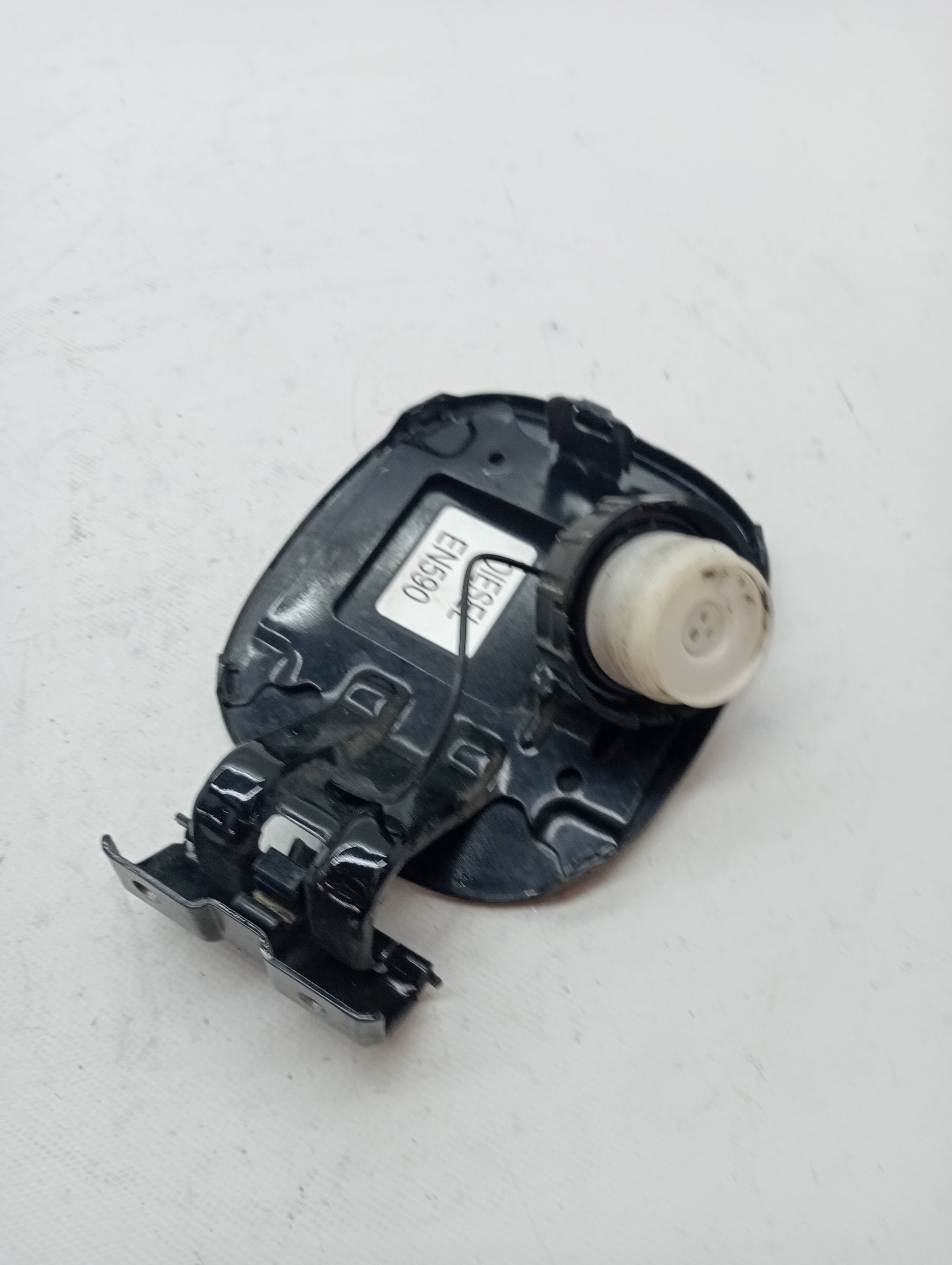 Tapa exterior combustible MITSUBISHI OUTLANDER (CW0) 2