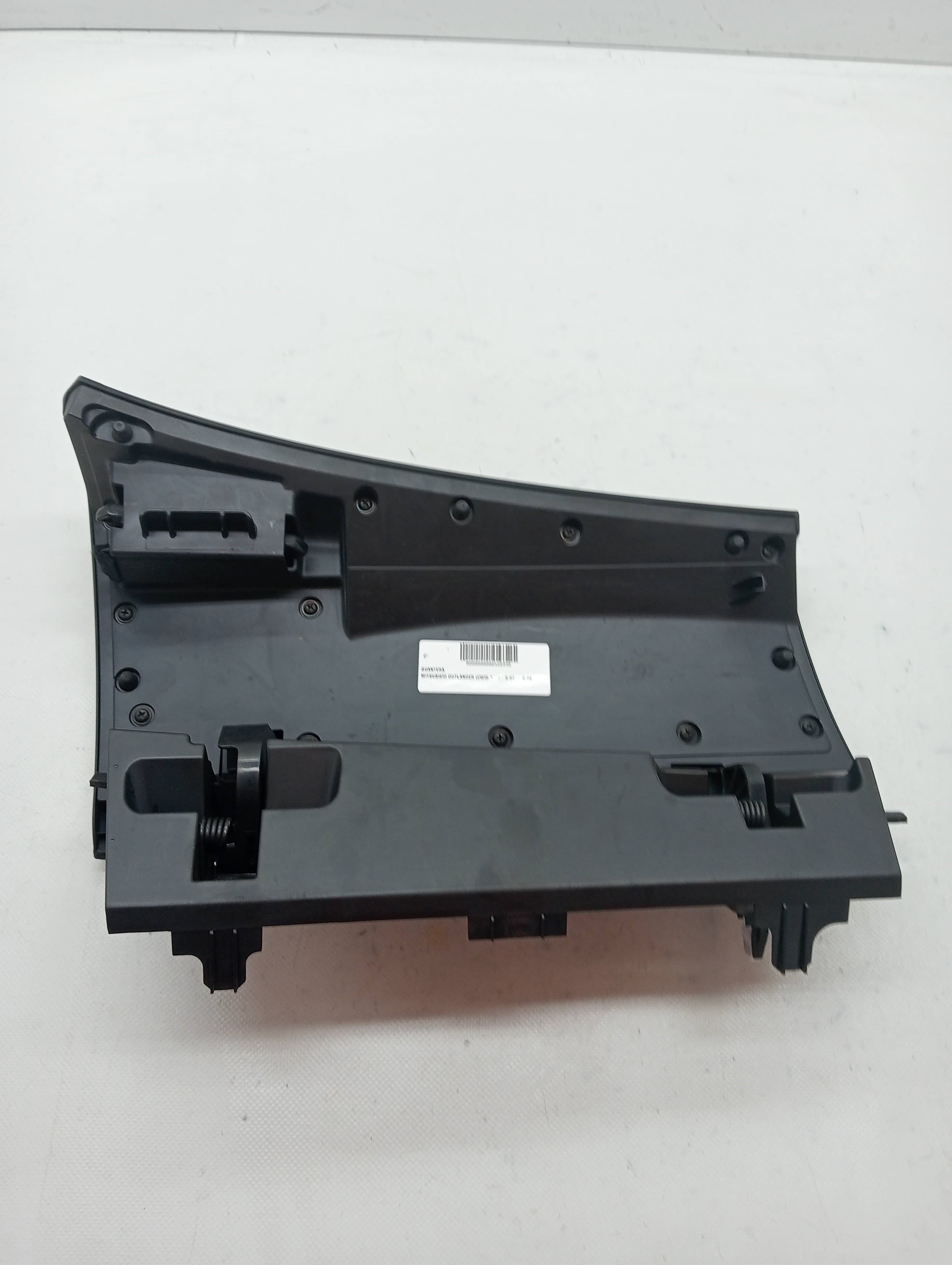 Guantera MITSUBISHI OUTLANDER (CW0)