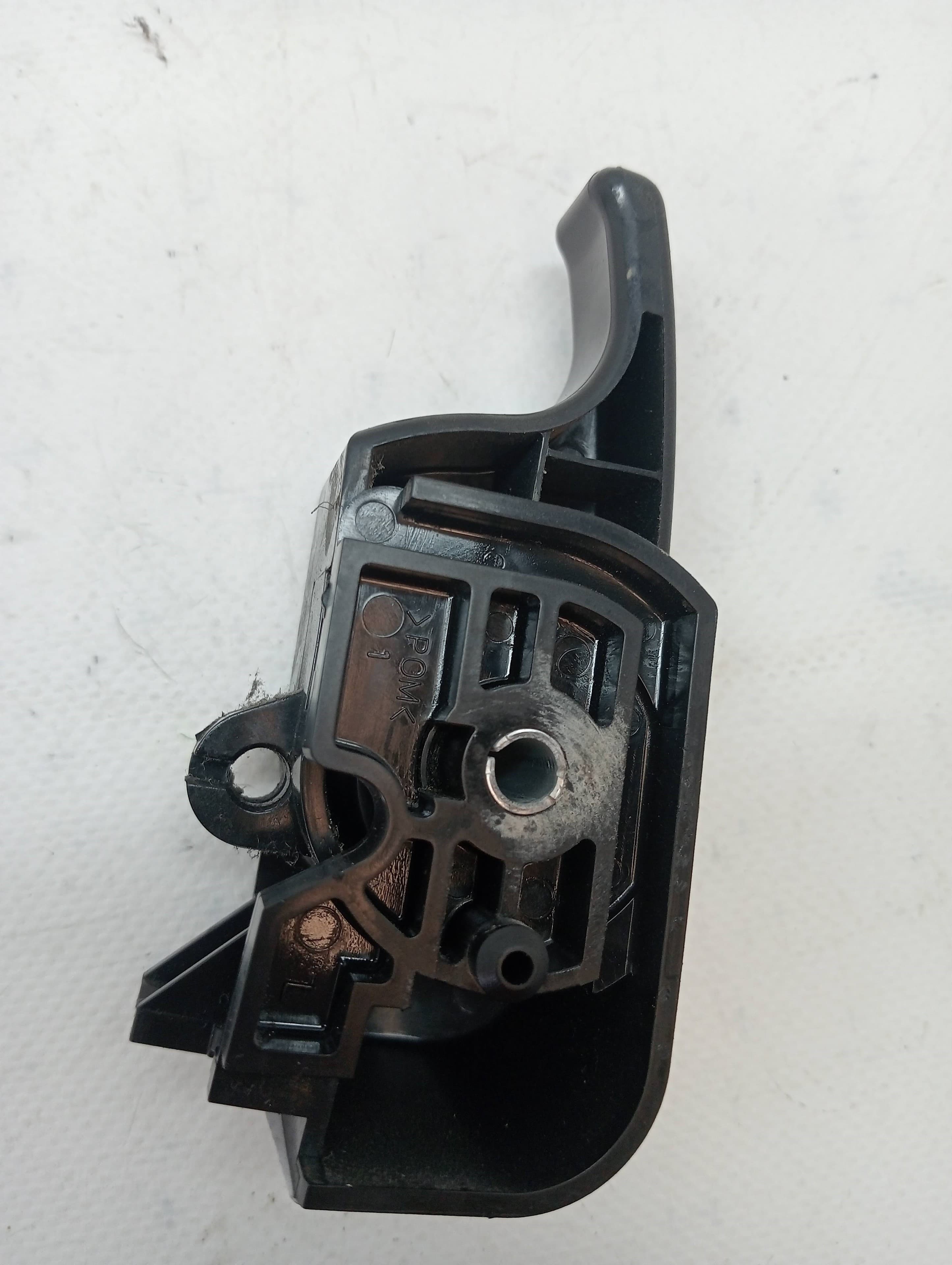 Plastico MITSUBISHI OUTLANDER (CW0) 2