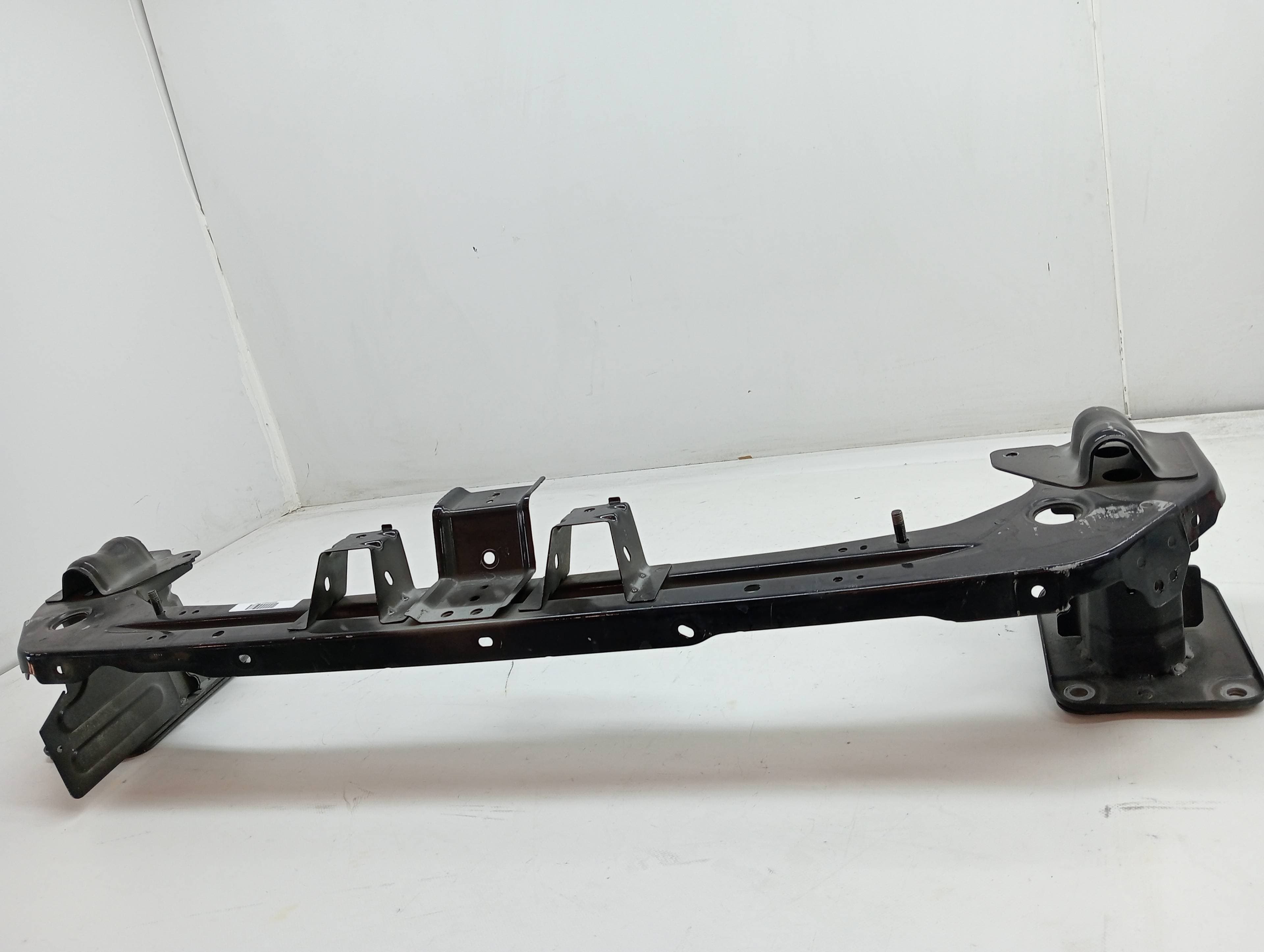 Refuerzo paragolpes delantero MITSUBISHI OUTLANDER (CW0)