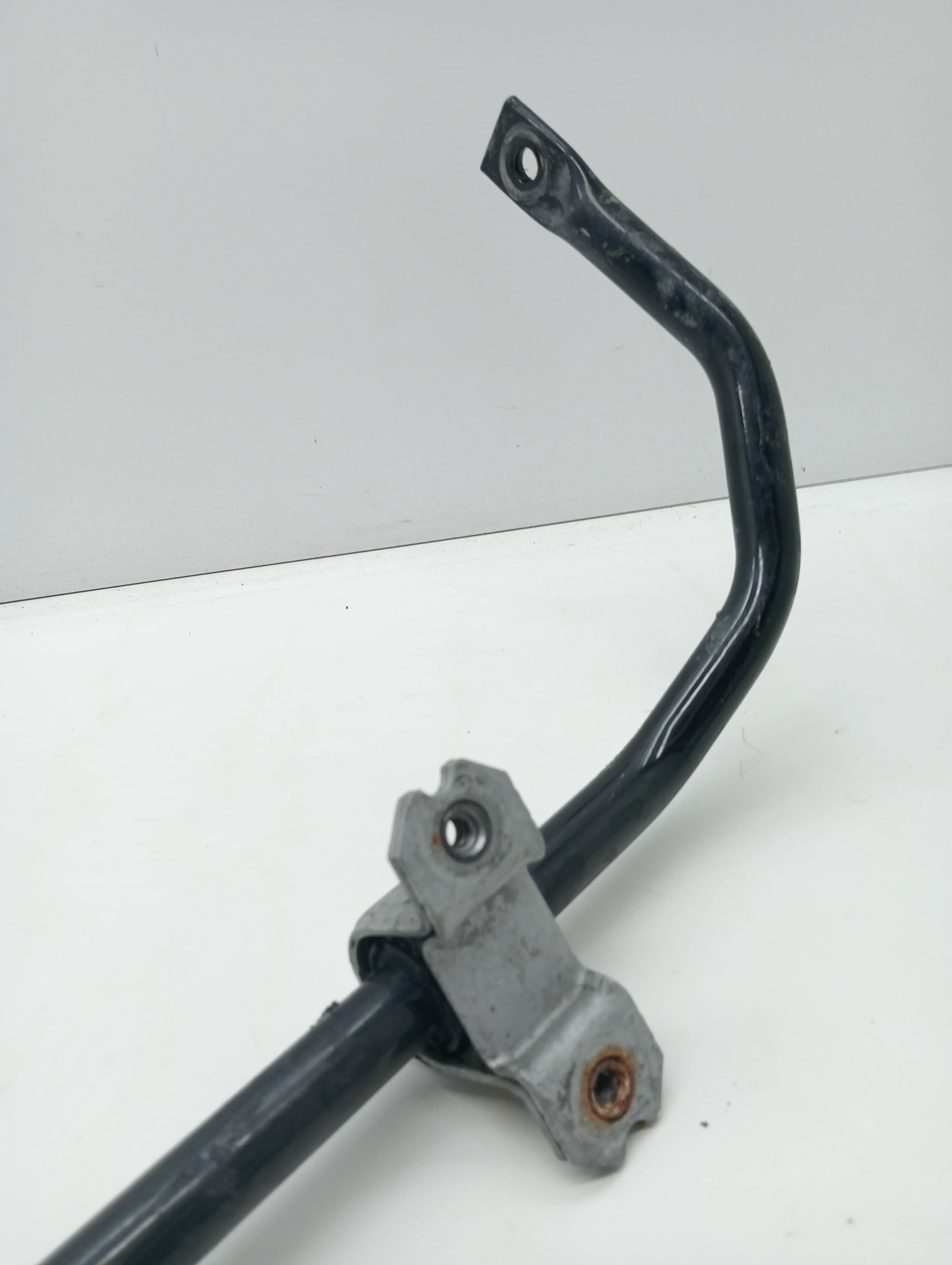 Barra estabilizadora delantera AUDI A3 (8P) 2