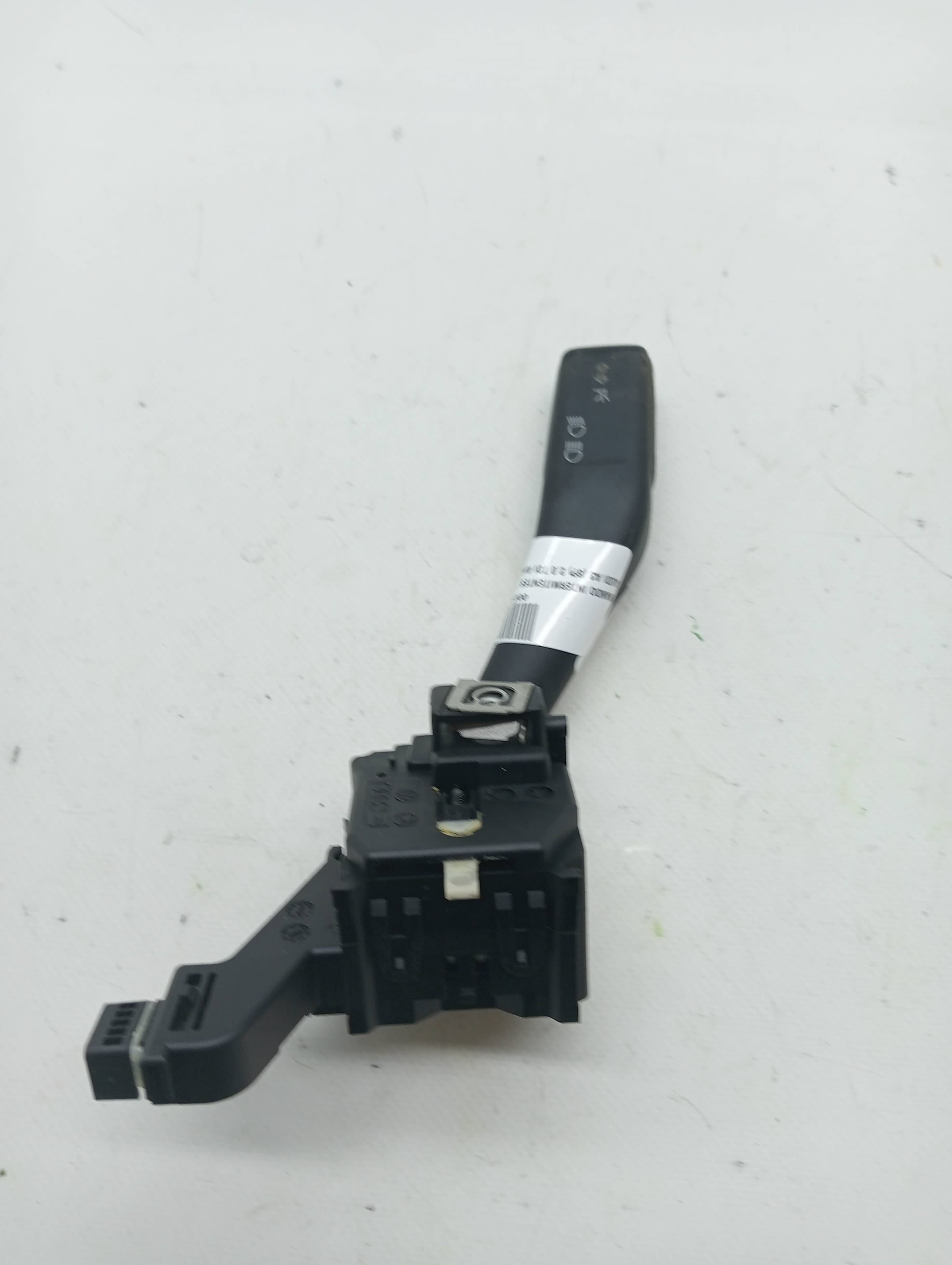 Mando intermitentes AUDI A3 (8P) 4