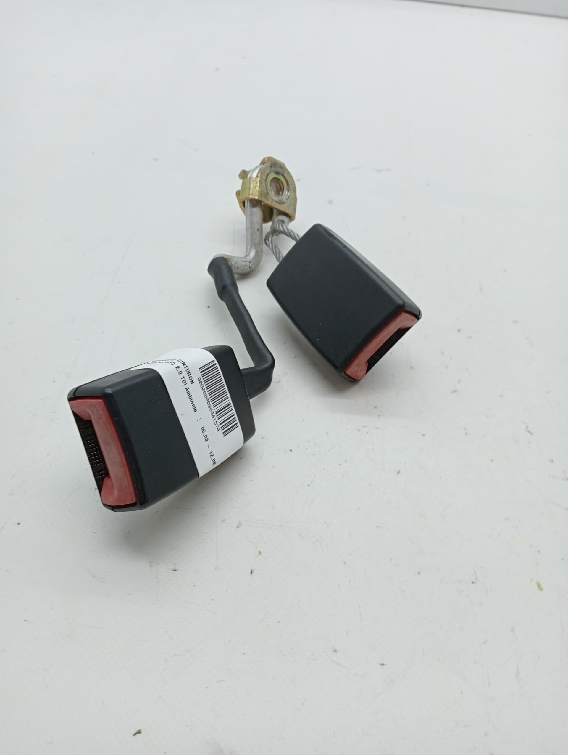 Enganche cinturon AUDI A3 (8P) 2