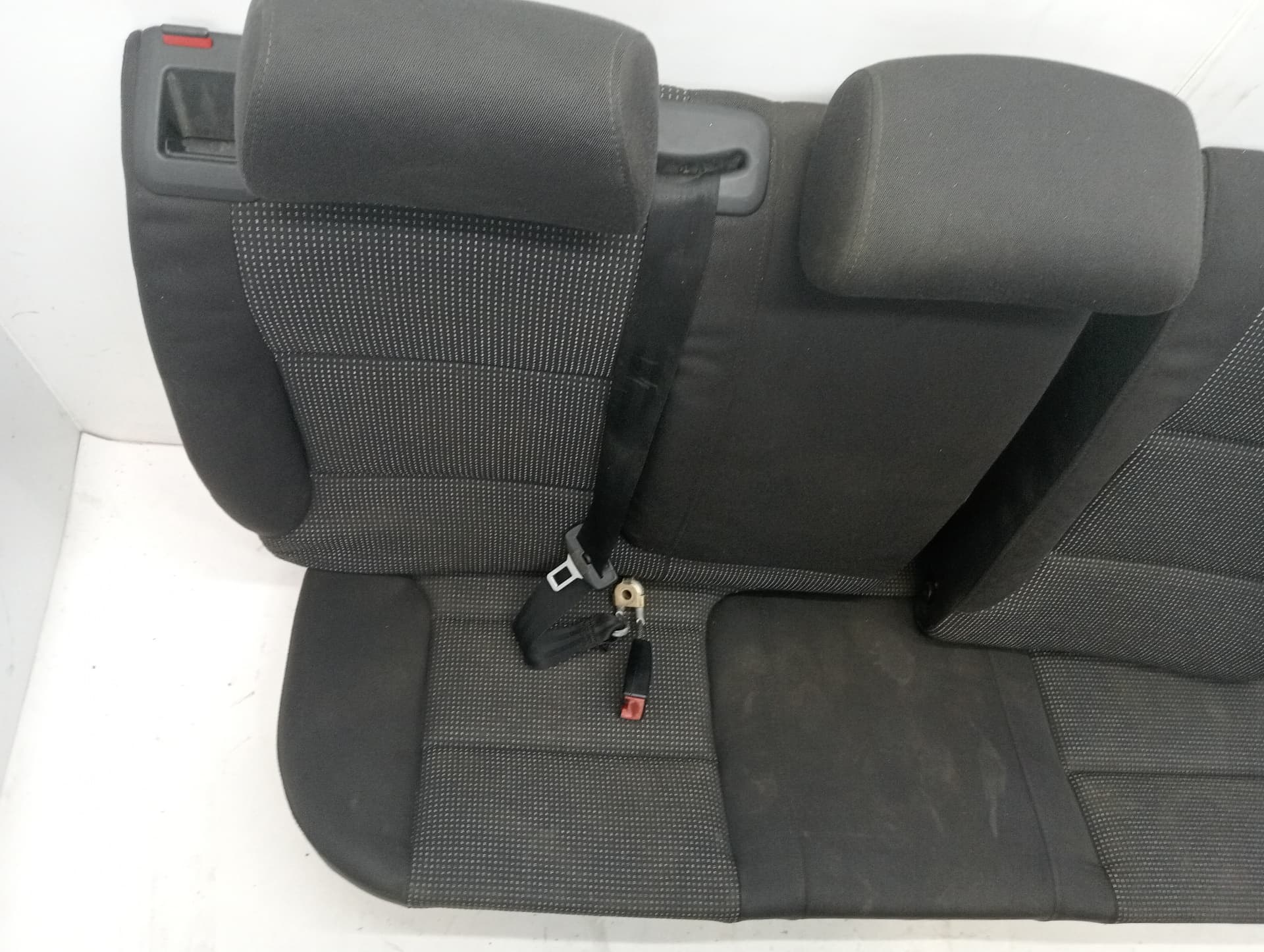 Cerradura asientos traseros AUDI A3 (8P) 3